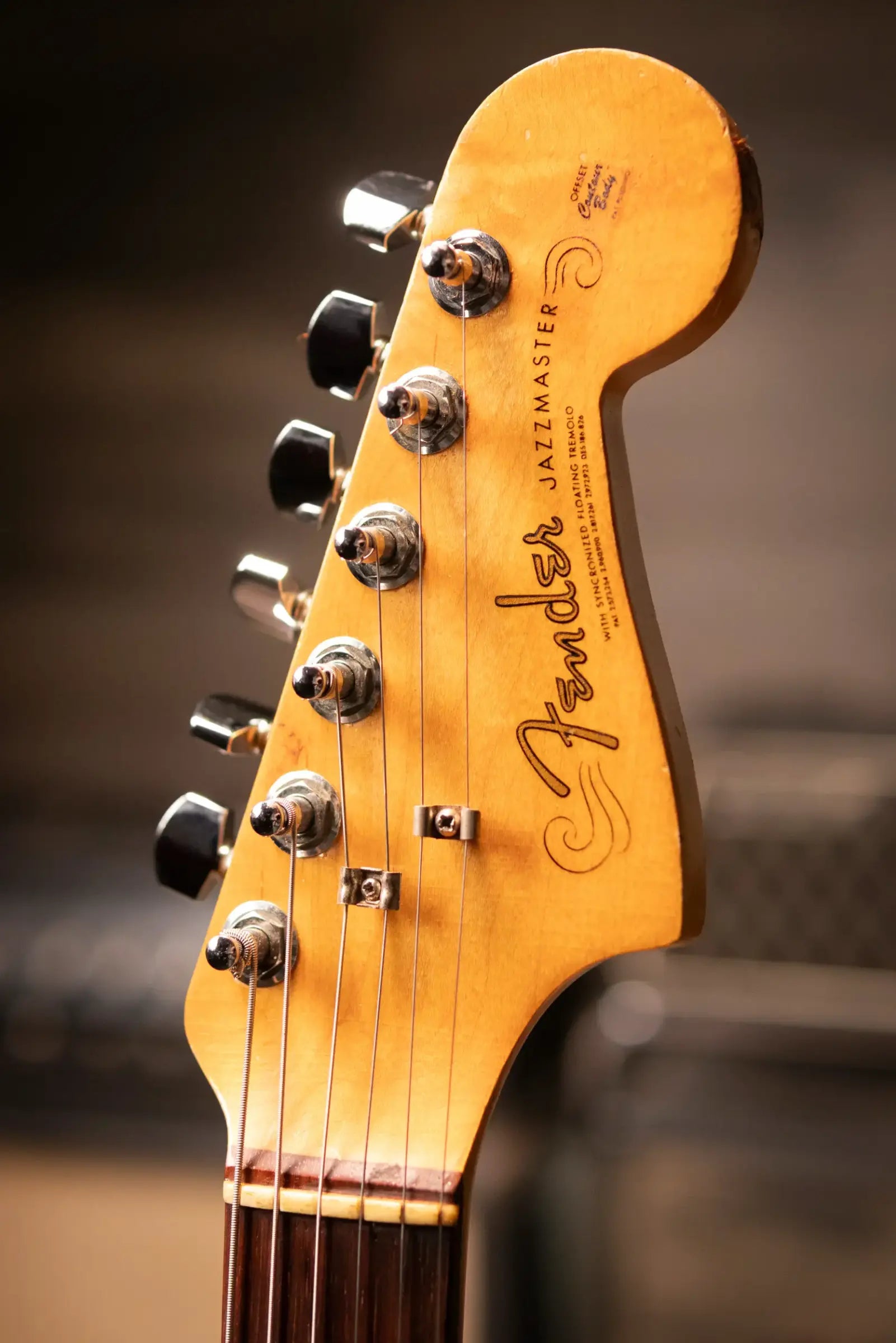 Fender Vintage 1962 Jazzmaster Electric Guitar - 3-Tone Sunburst with Hardshell Case - Used