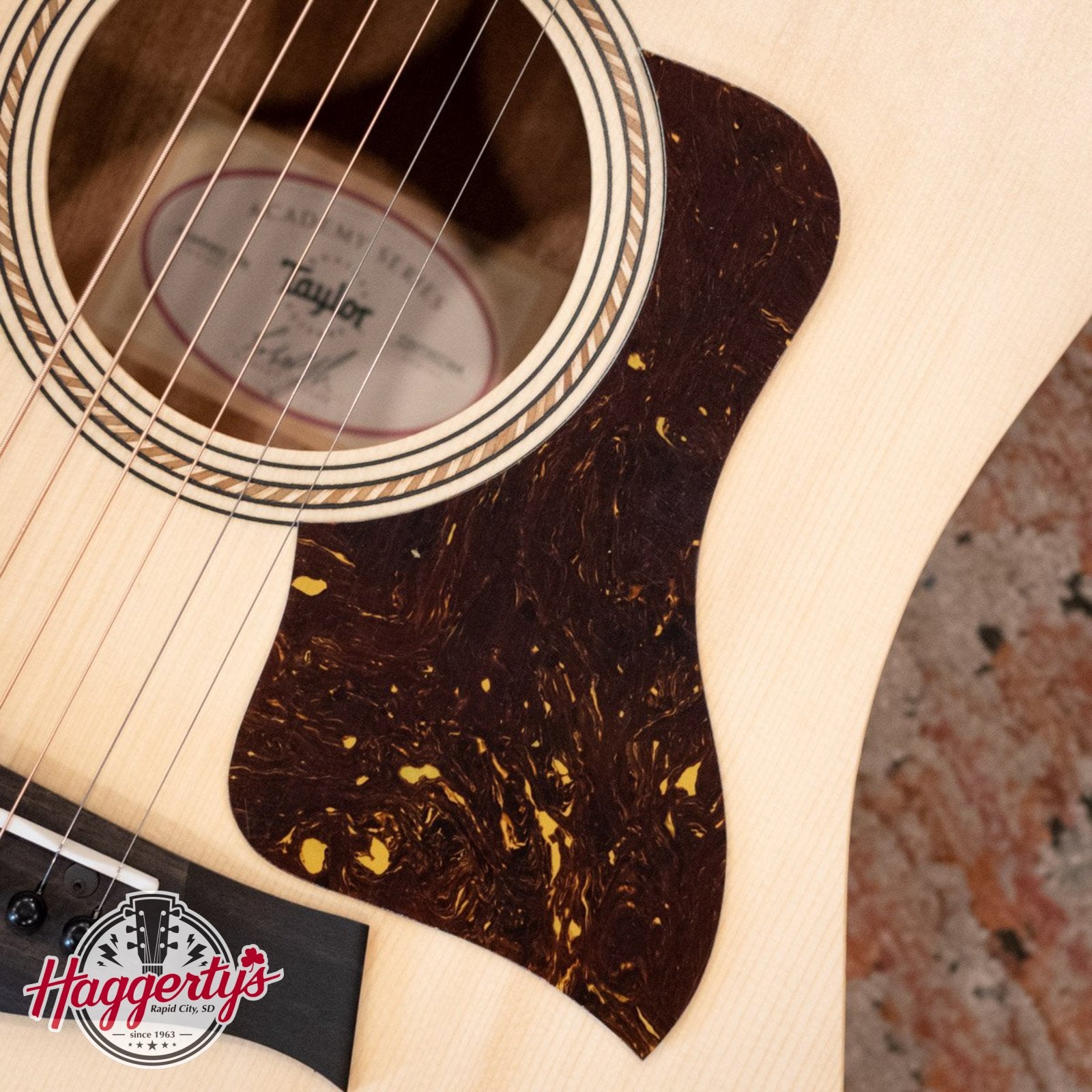 Taylor Pickguard, Right Handed, DN/JM, 5", Tortoise