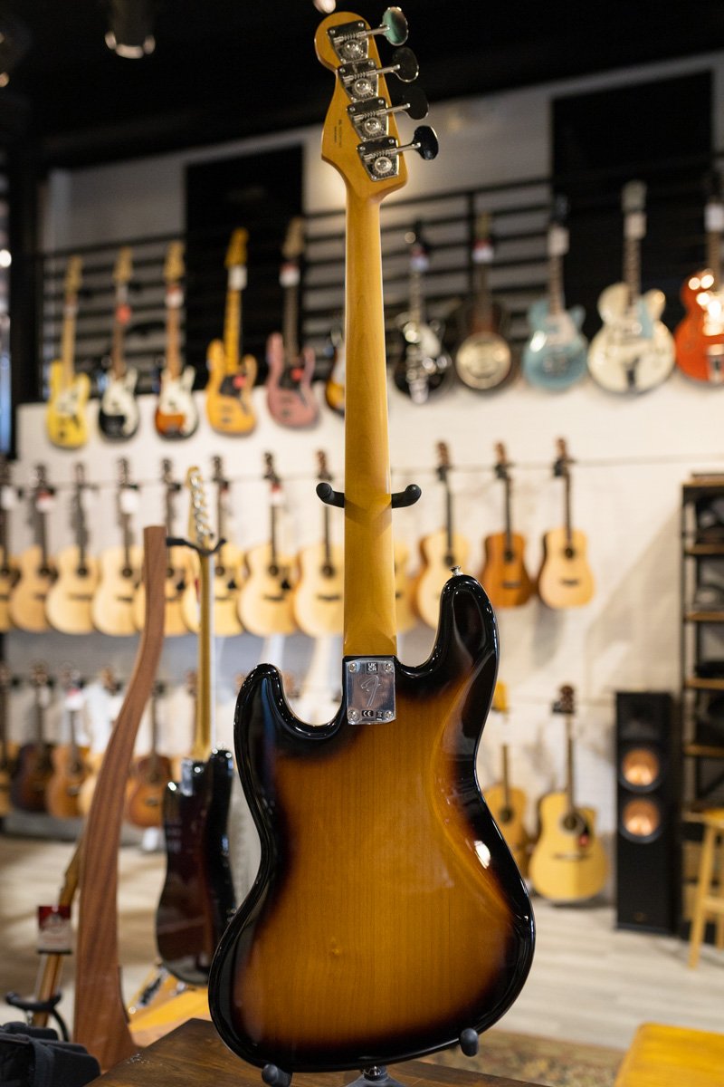 Fender Gold Foil Jazz Bass, Ebony Fingerboard, 2-Color Sunburst - Deluxe Gig Bag