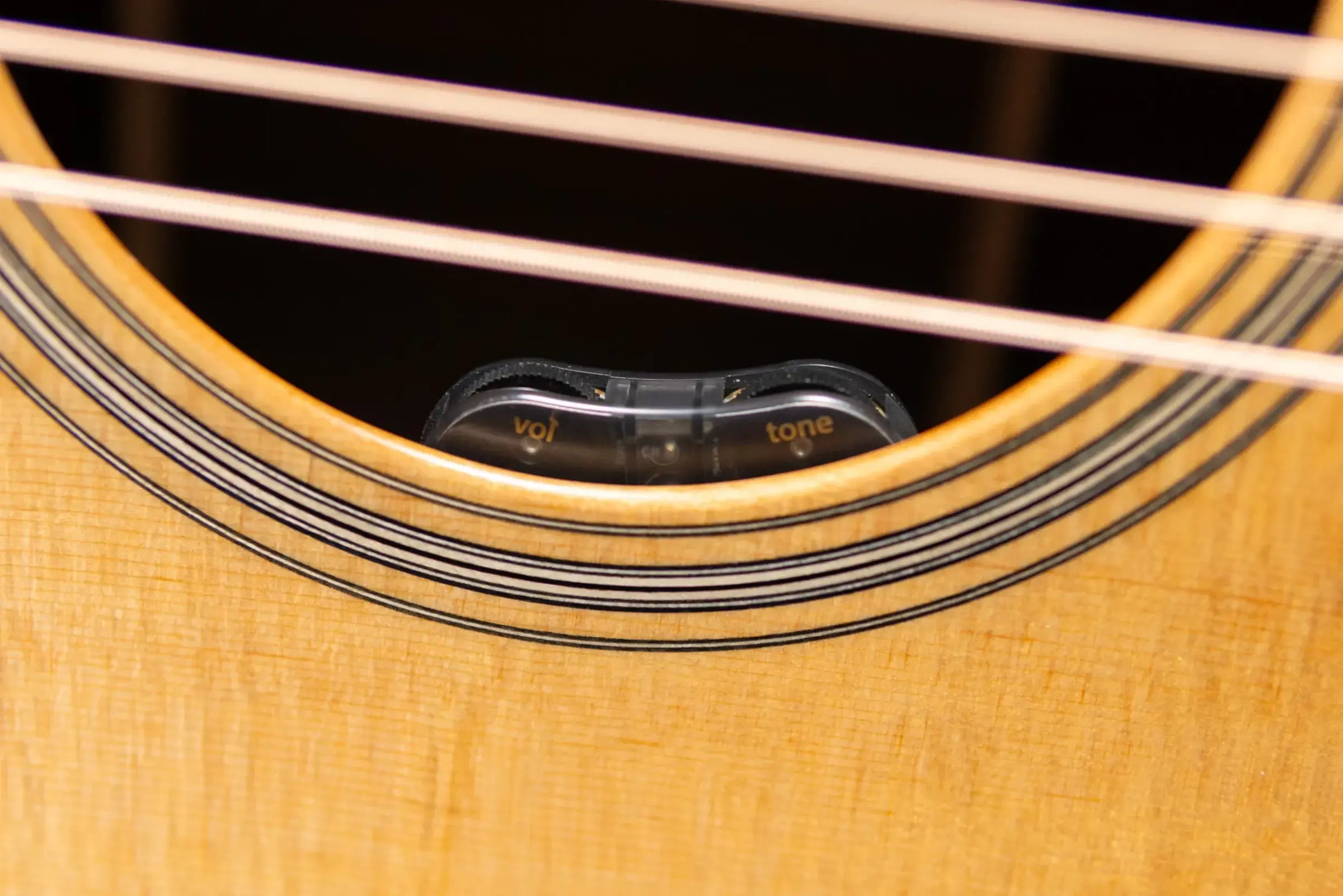 Bourgeios OMCE/DE Soloist Downeast Series Acoustic/Electric Guitar - Thermo-Cured Sitka Spruce/Indian Rosewood with Hardshell Case