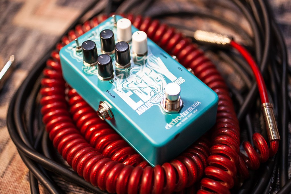 Electro-Harmonix - Eddy Analog Vibrato Guitar Effects Pedal - Floor Model
