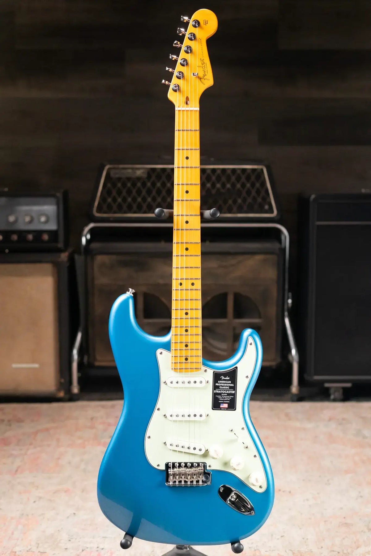 Fender American Professional Classic Stratocaster Electric Guitar - Faded Lake Placid Blue with Gig Bag - Demo