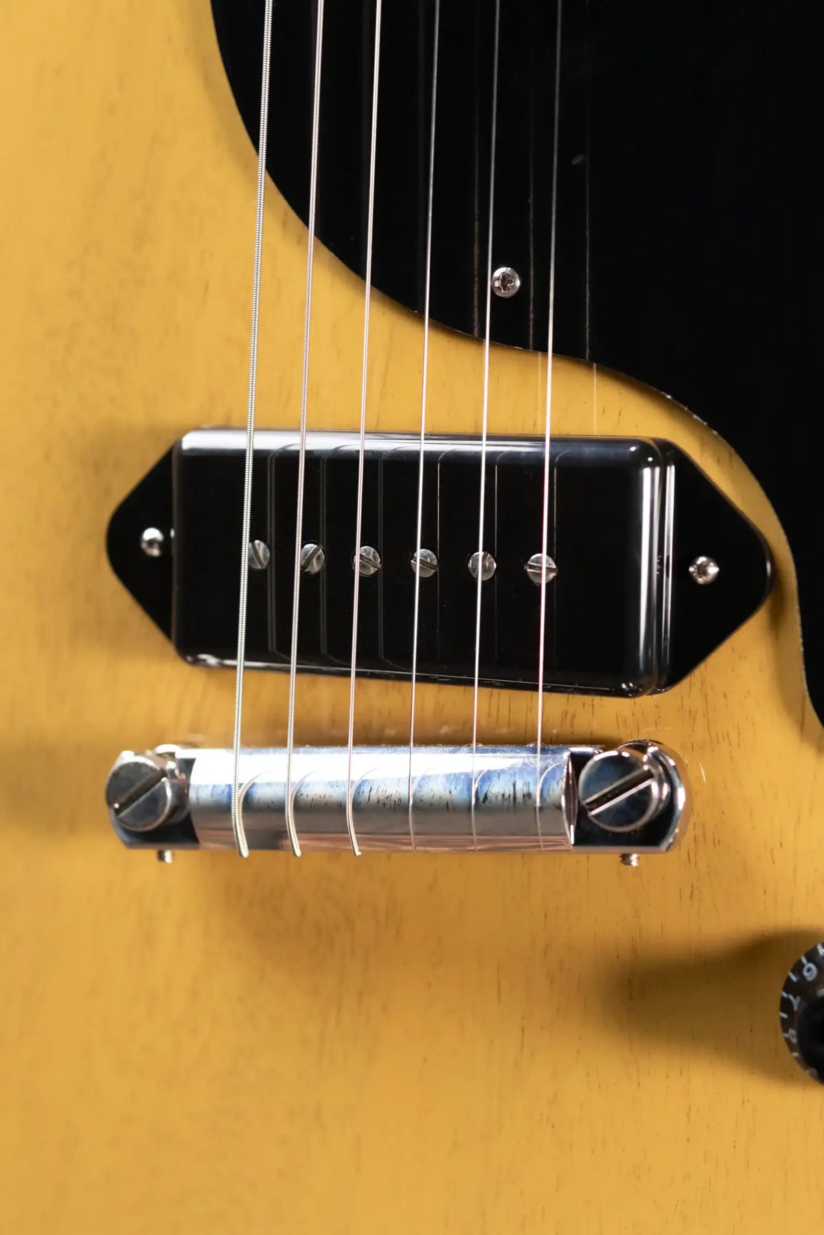 Gibson Les Paul Junior Double Cutaway Electric Guitar - TV Yellow with Hardshell Case - Demo