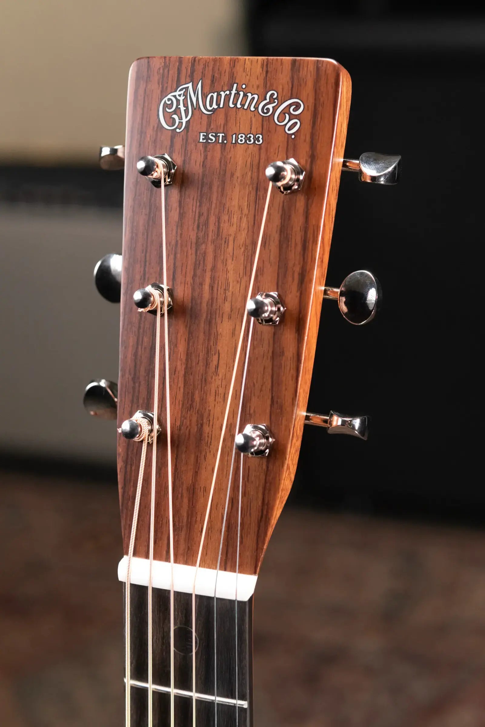Martin D-18 Molly Tuttle Signature Dreadnought Acoustic Guitar - Vintage Sunburst with Hardshell Case
