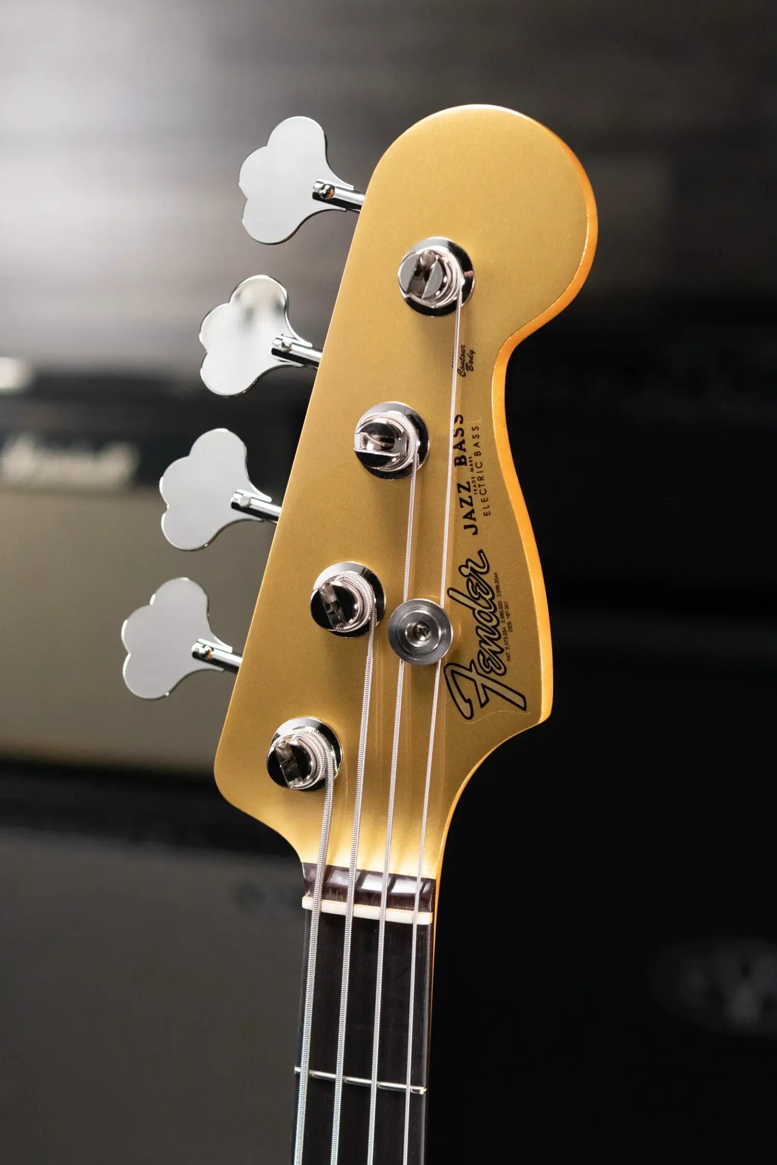 Fender Vintera III Early '60s Jazz Bass - Aztec Gold with Gig Bag