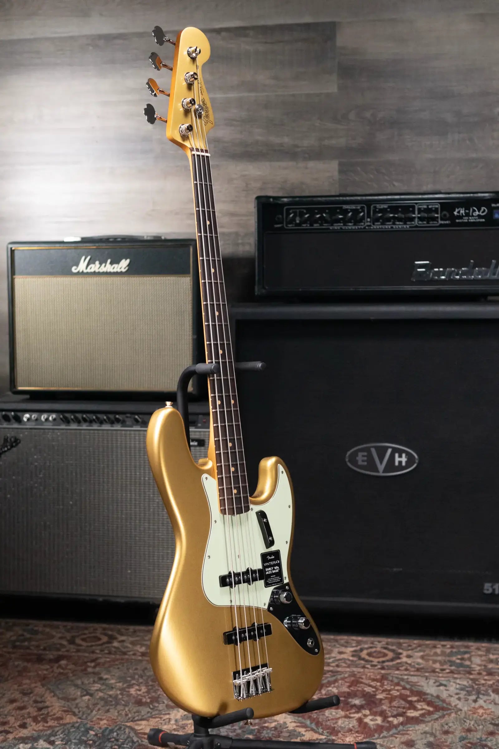 Fender Vintera III Early '60s Jazz Bass - Aztec Gold with Gig Bag