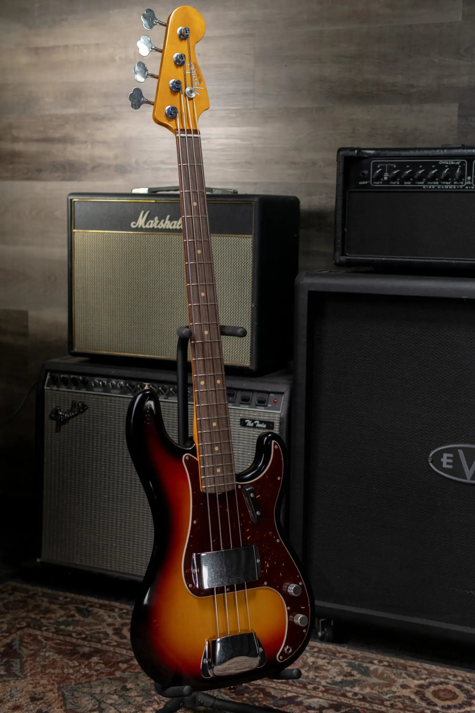 Fender James Jamerson 1962 Precision Bass - 3-Tone Sunburst with Hardshell Case