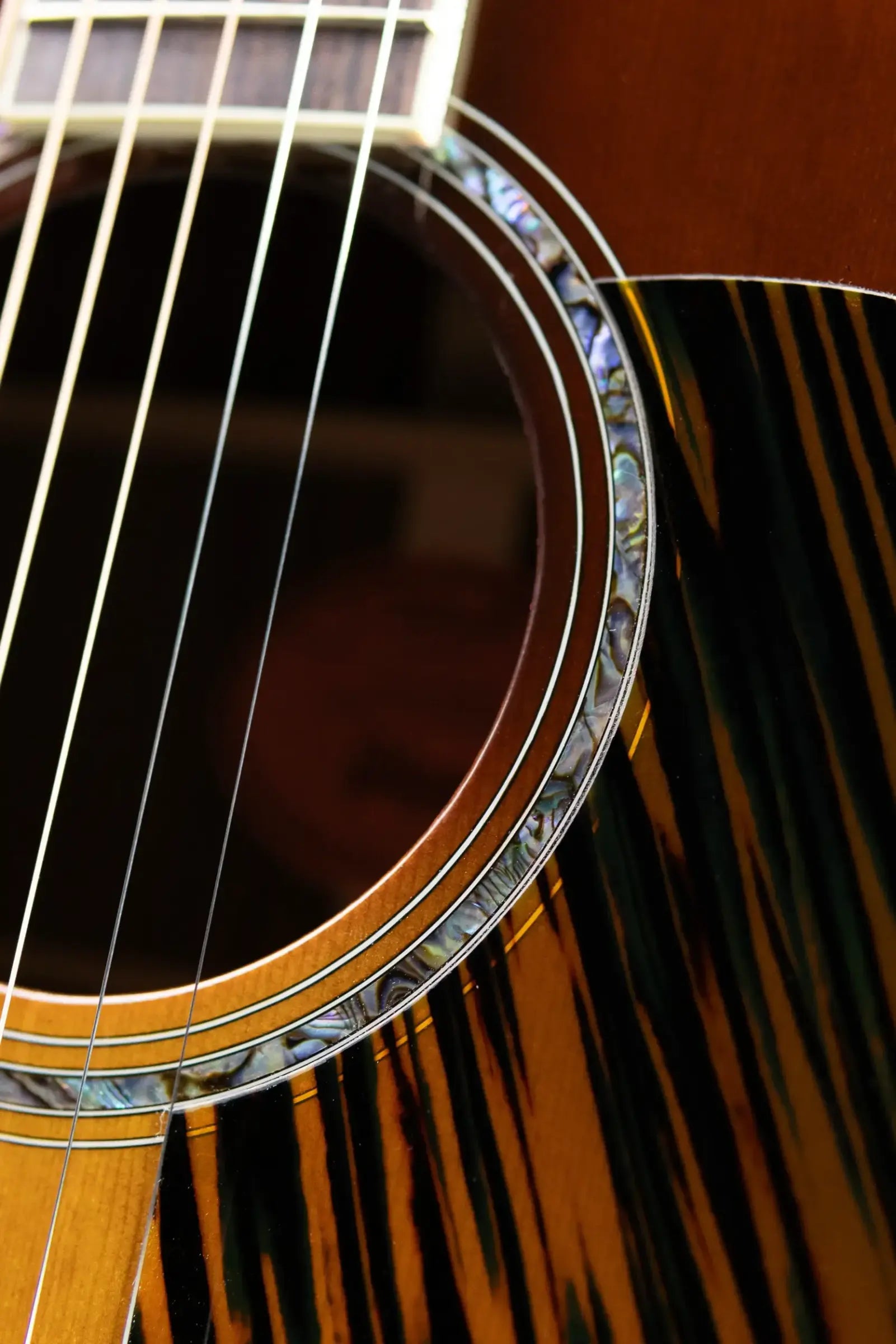 Gibson Advanced Jumbo Anniversary Limited Edition Acoustic/Electric Guitar - Cremona Burst with Hardshell Case