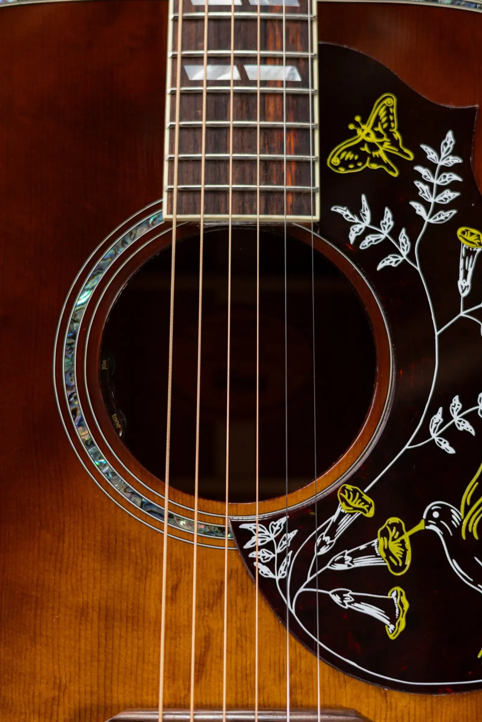 Gibson Hummingbird Anniversary Limited Edition Acoustic/Electric Guitar - Cremona Burst with Hardshell Case