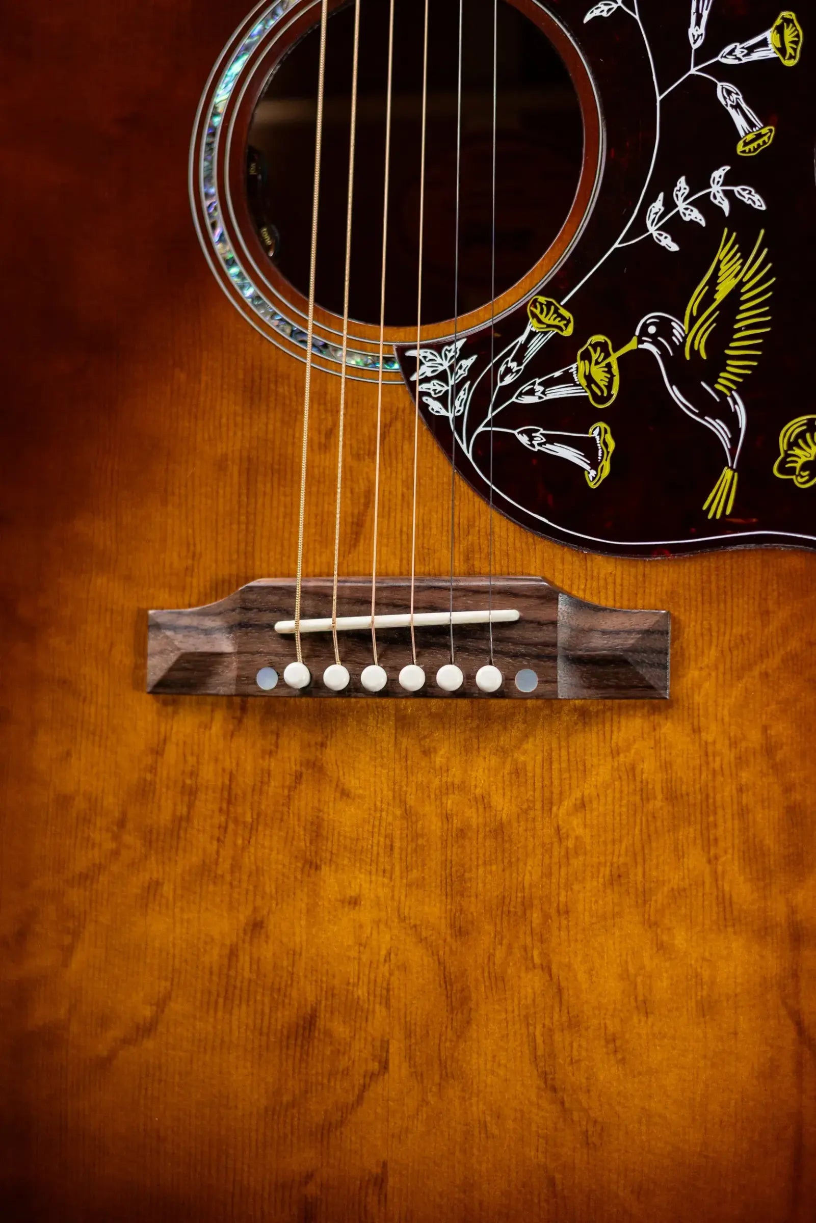 Gibson Hummingbird Anniversary Limited Edition Acoustic/Electric Guitar - Cremona Burst with Hardshell Case