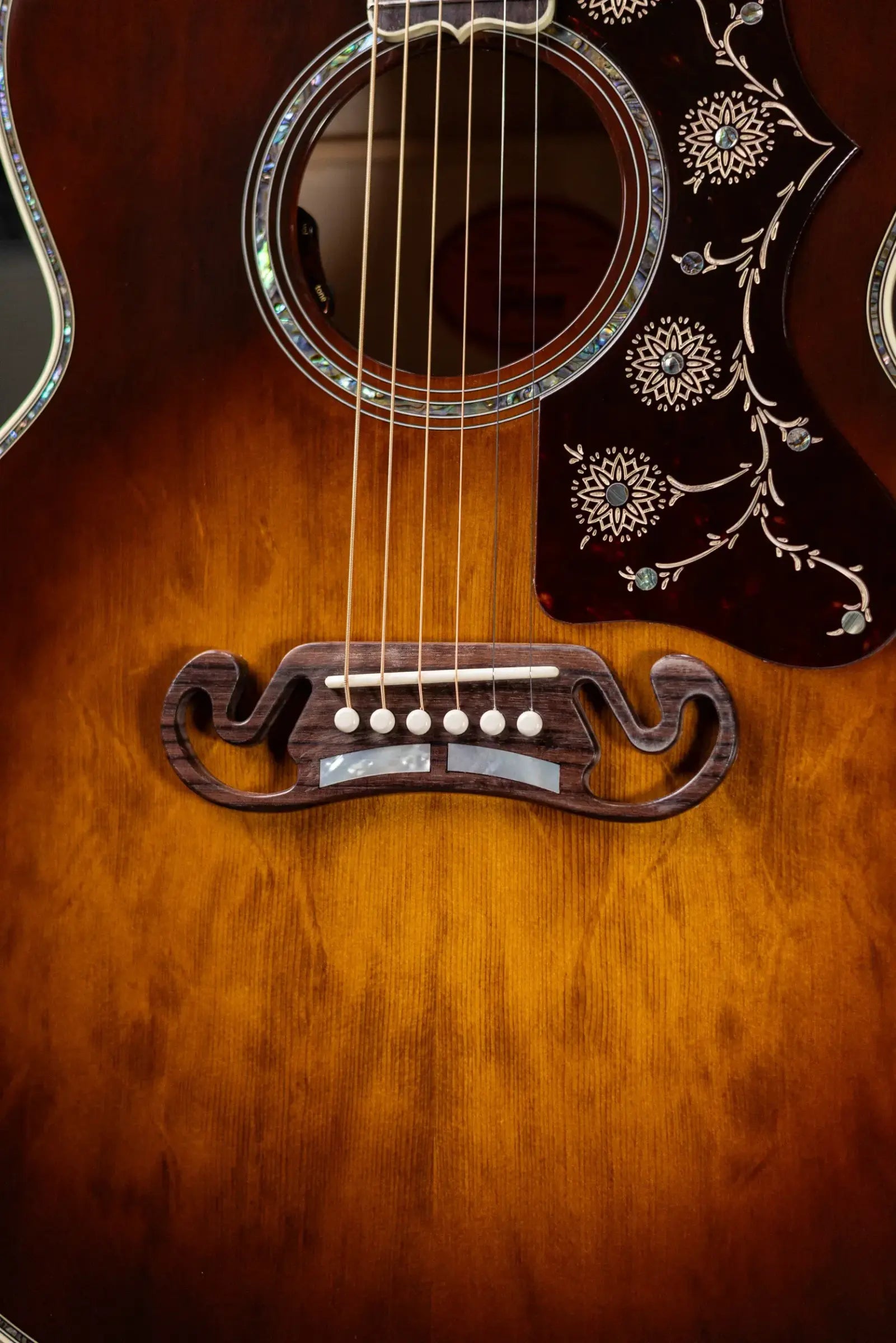 Gibson SJ-200 Anniversary Limited Edition Acoustic/Electric Guitar - Cremona Burst with Hardshell Case
