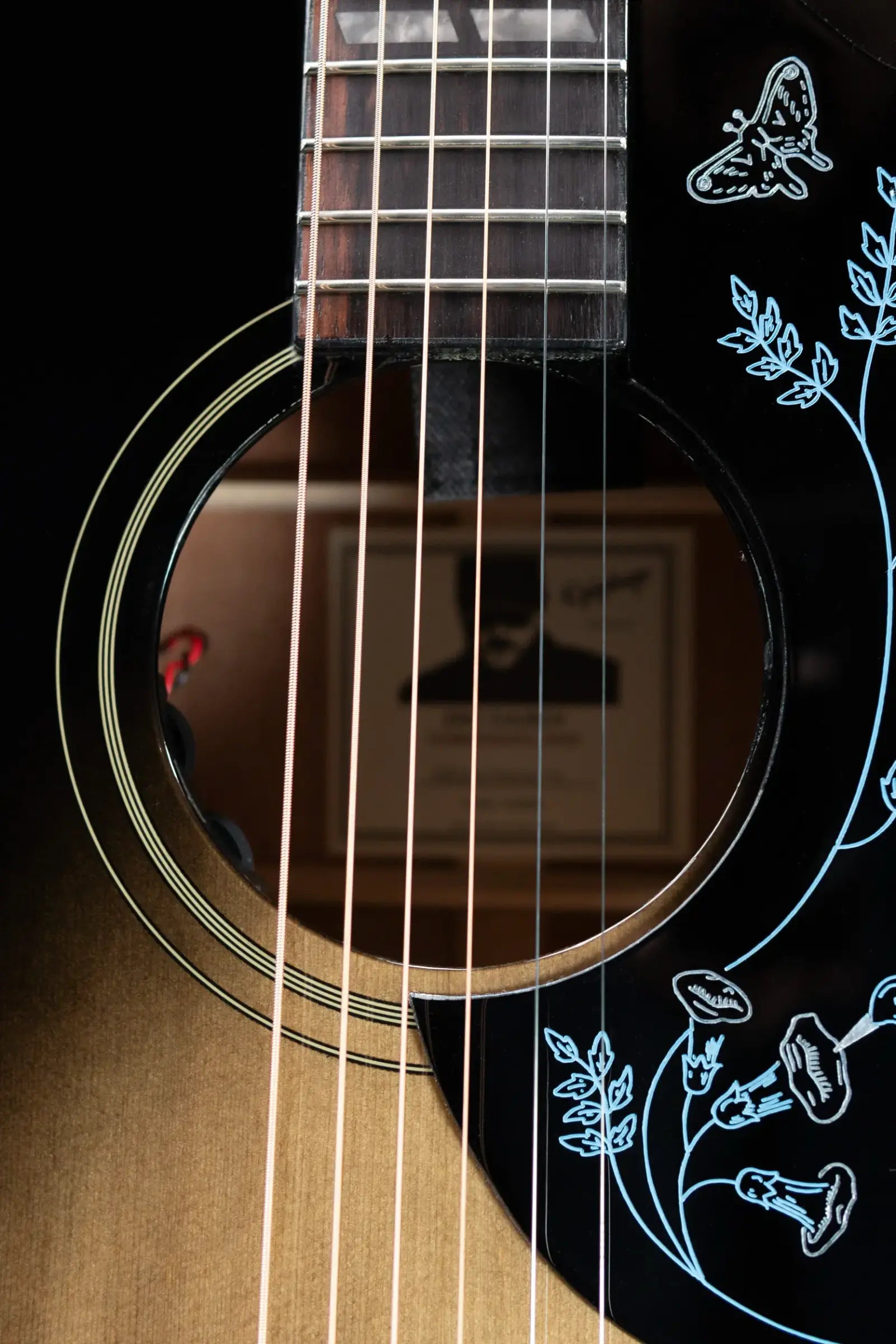 Epiphone Eric Church Signature Hummingbird Dark Studio Acoustic/Electric Guitar - Cobra Burst with Hardshell Case