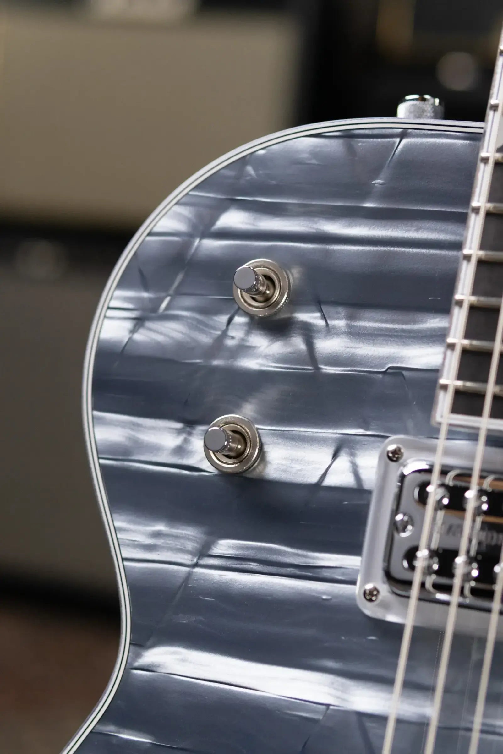 Gretsch G6134T Limited Edition Penguin with String-Thru Bigsby Electric Guitar - Light Blue Pearl with Hardshell Case