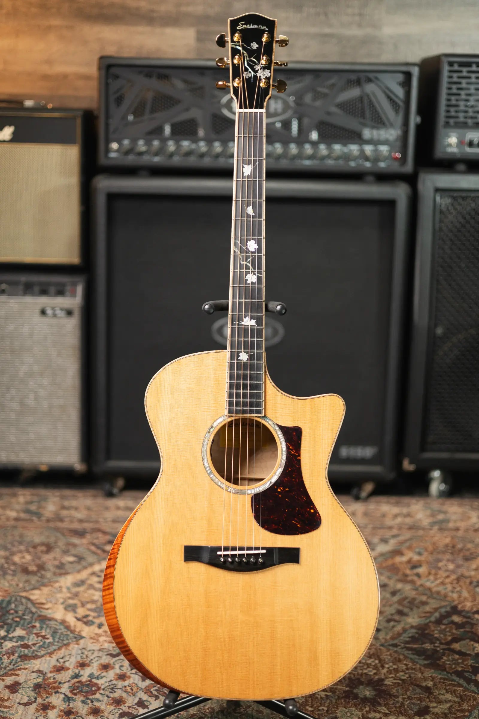 Eastman AC622CE Flame Maple/European Spruce Acoustic-Electric Guitar with Hardshell Case