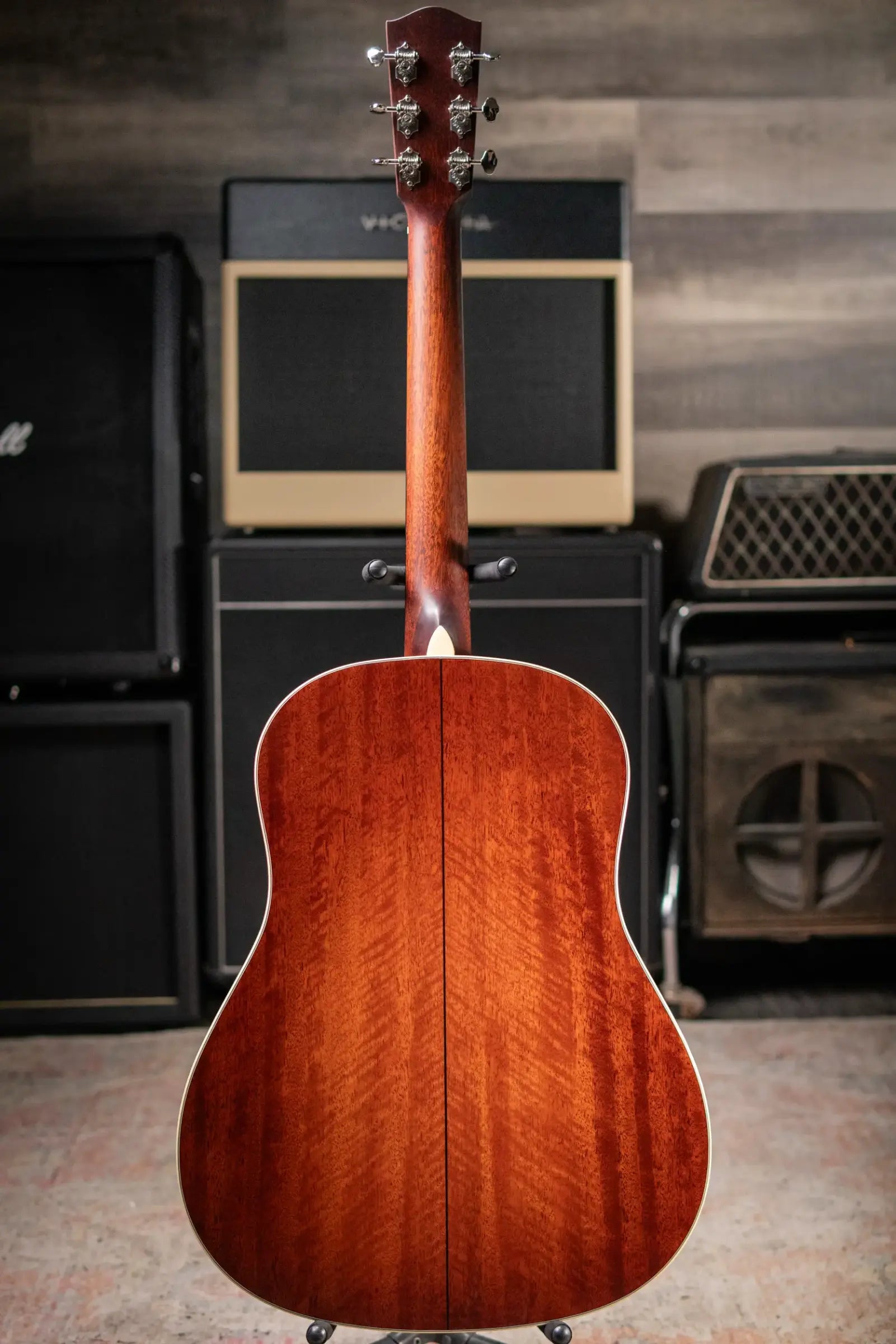 Eastman E10SS-TC Thermo-Cured Dreadnought Acoustic Guitar - Sunburst with Hardshell Case