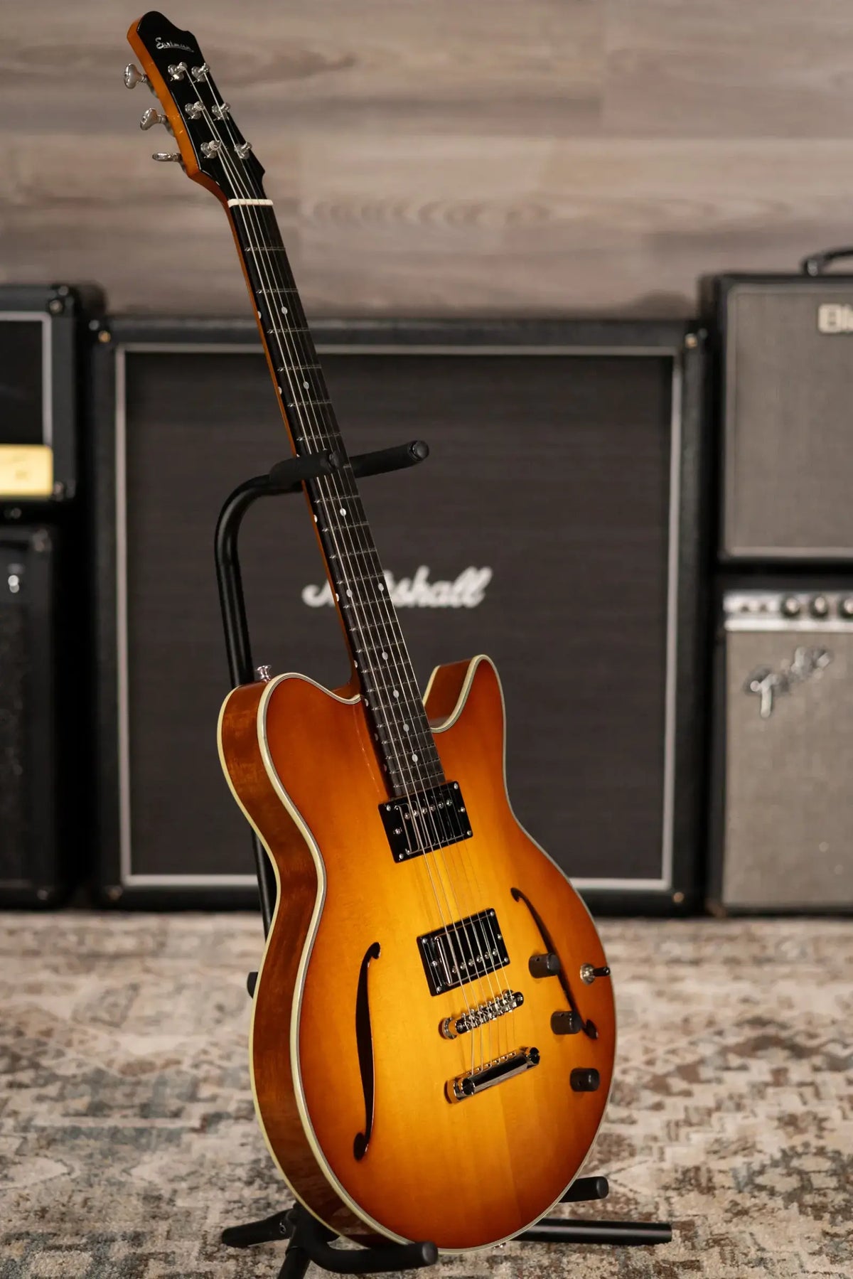 Eastman Romeo Semi-Hollow Electric Guitar - Goldburst with Hardshell Case