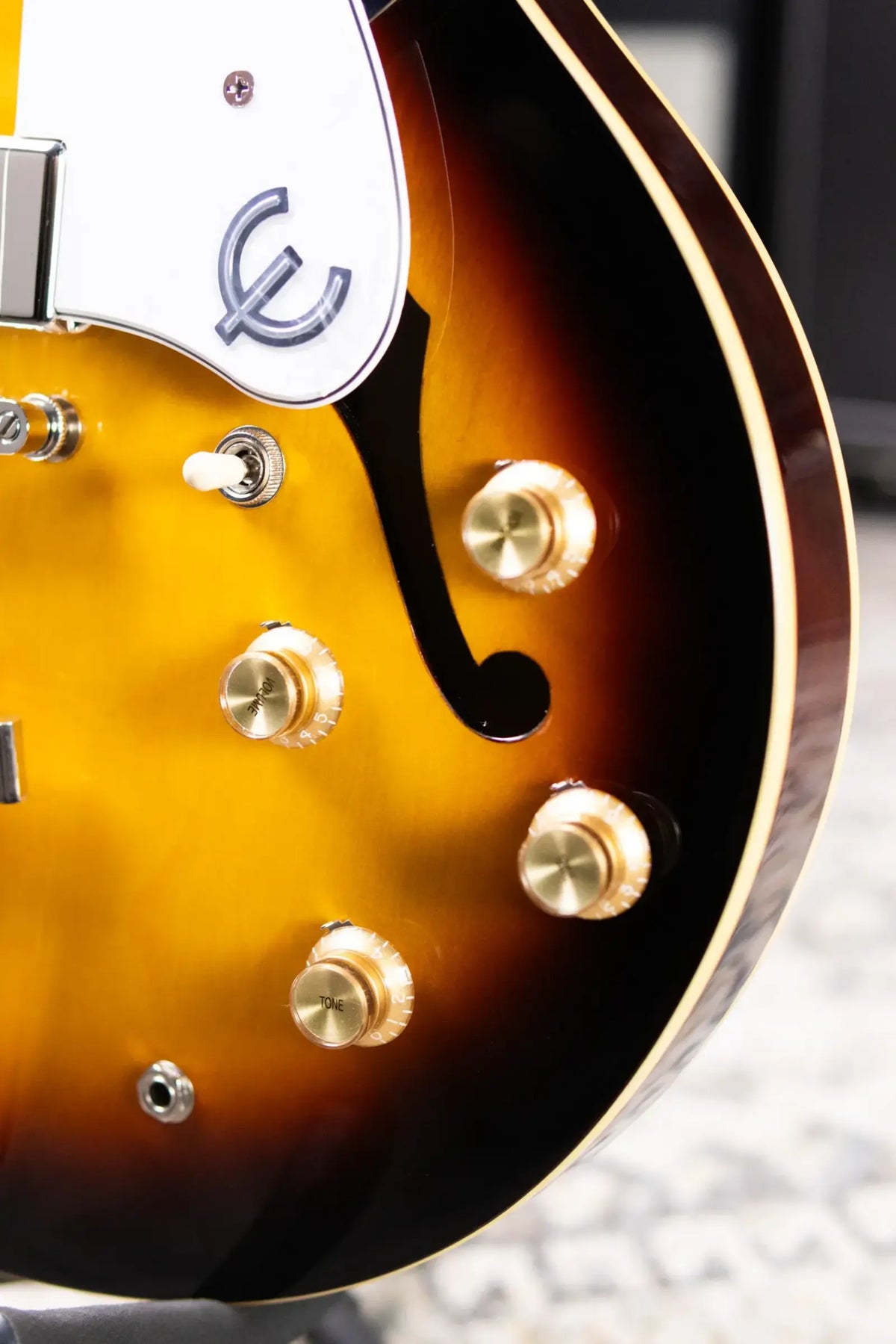 Epiphone Casino Hollow-Body Electric Guitar - Vintage Sunburst with Gig Bag