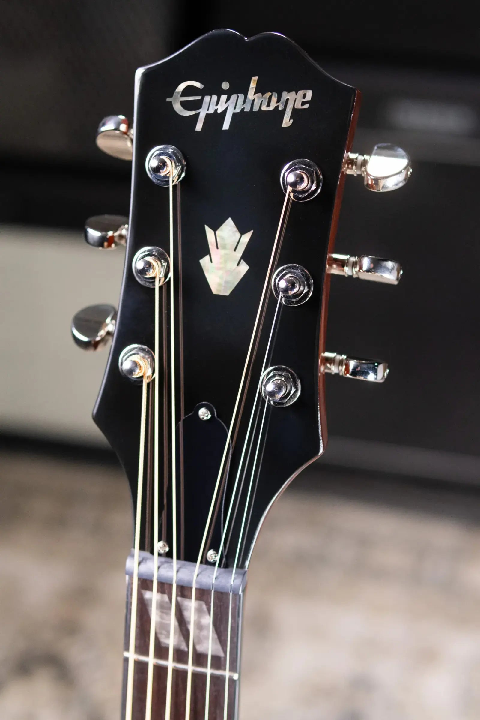 Epiphone Eric Church Signature Hummingbird Dark Studio Acoustic/Electric Guitar - Cobra Burst with Hardshell Case