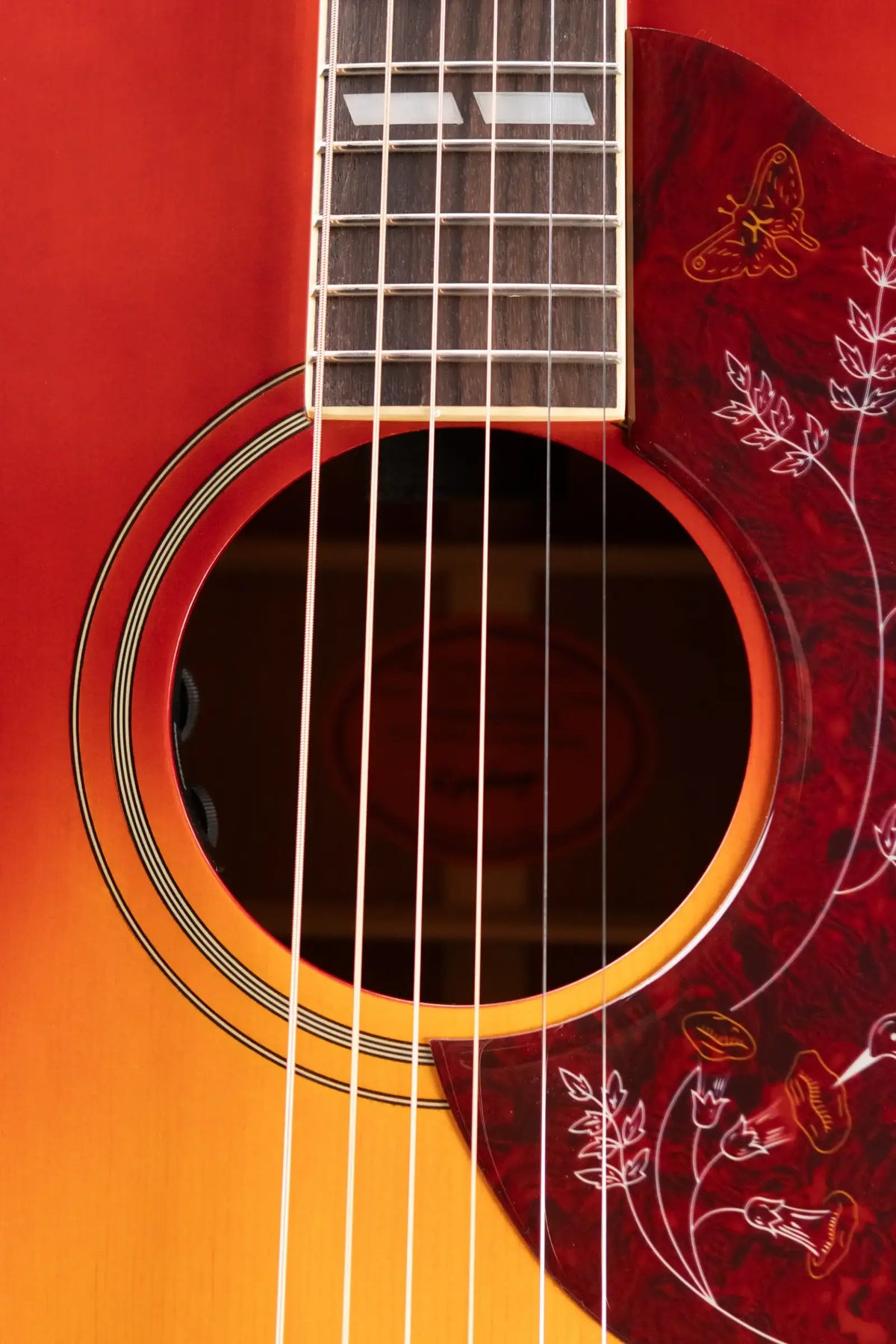 Epiphone Hummingbird Standard Acoustic/Electric Guitar - Cherry Sunburst with Gig Bag