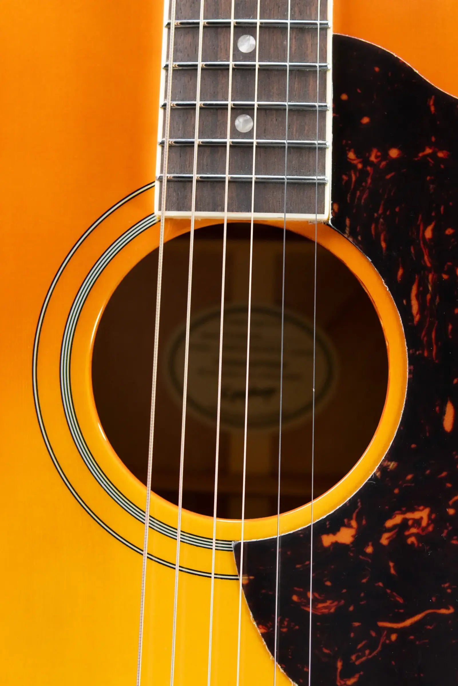 Epiphone Hummingbird Tribute Acoustic Guitar - Heritage Cherry Sunburst