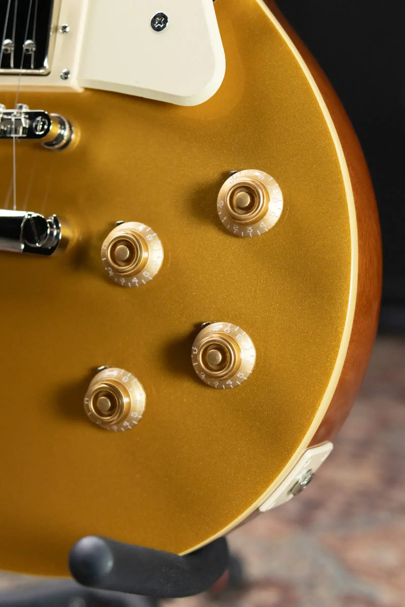 Epiphone Les Paul Standard 50s Electric Guitar - Goldtop with Gig Bag