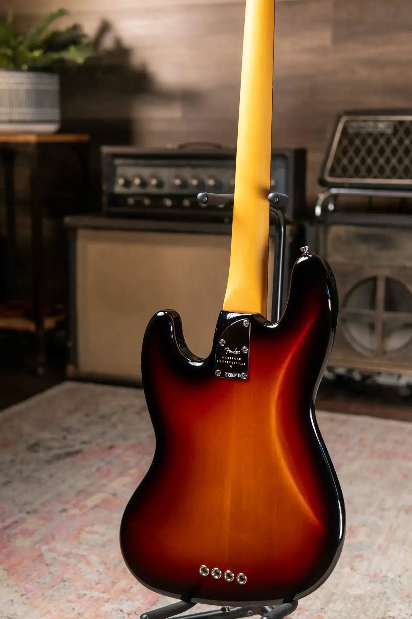 Fender American Professional II Jazz Bass Rosewood Fingerboard 3 Color Sunburst with Hardshell Case 67589ff028ad3