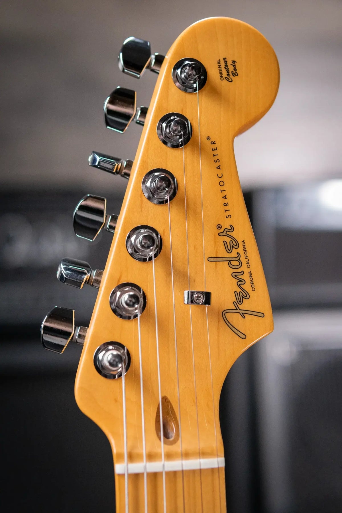 Fender American Professional II Stratocaster Electric Guitar - Olympic White with Hardshell Case - Demo
