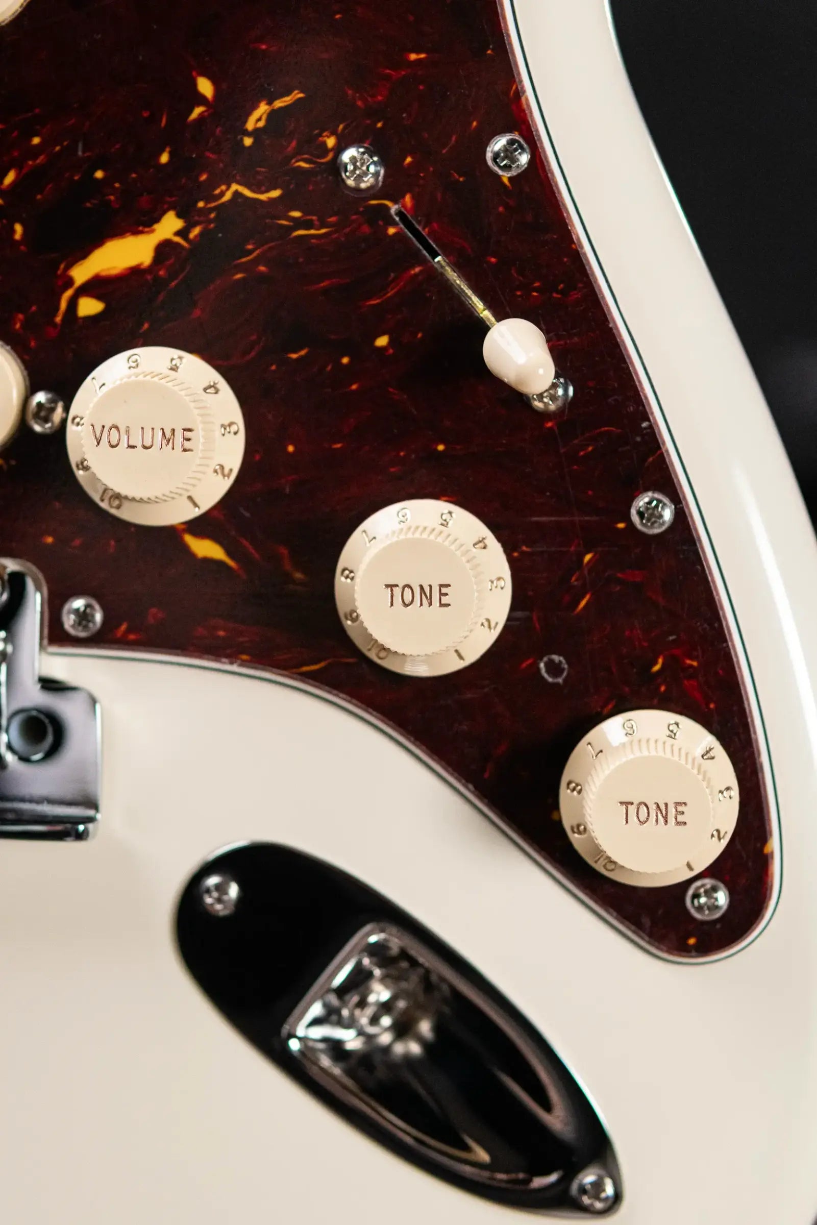 Fender American Professional II Stratocaster Electric Guitar - Olympic White with Hardshell Case