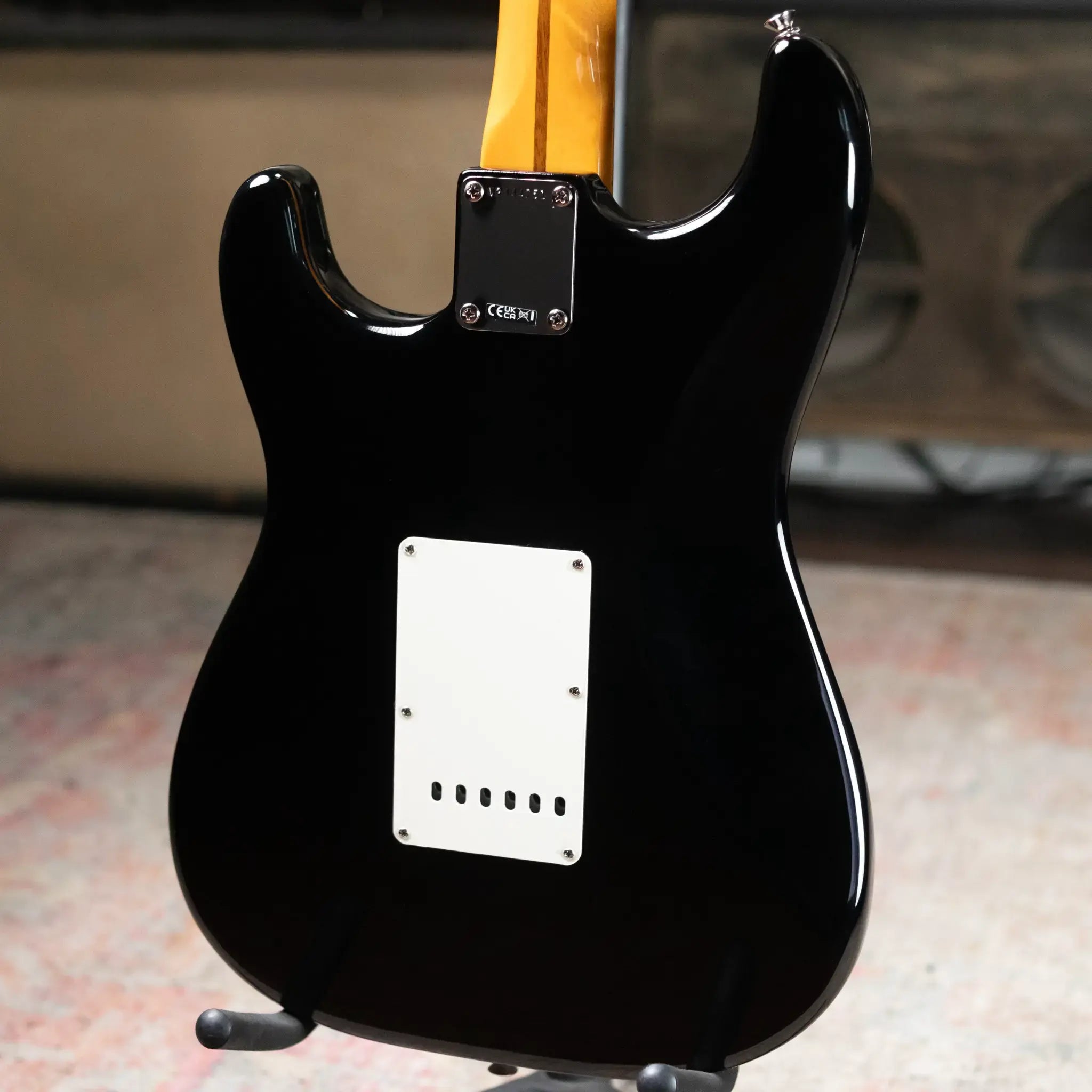 Fender American Vintage II 1957 Stratocaster, Maple Fingerboard - Black with Vintage-Style Tweed Hardshell Case - Demo