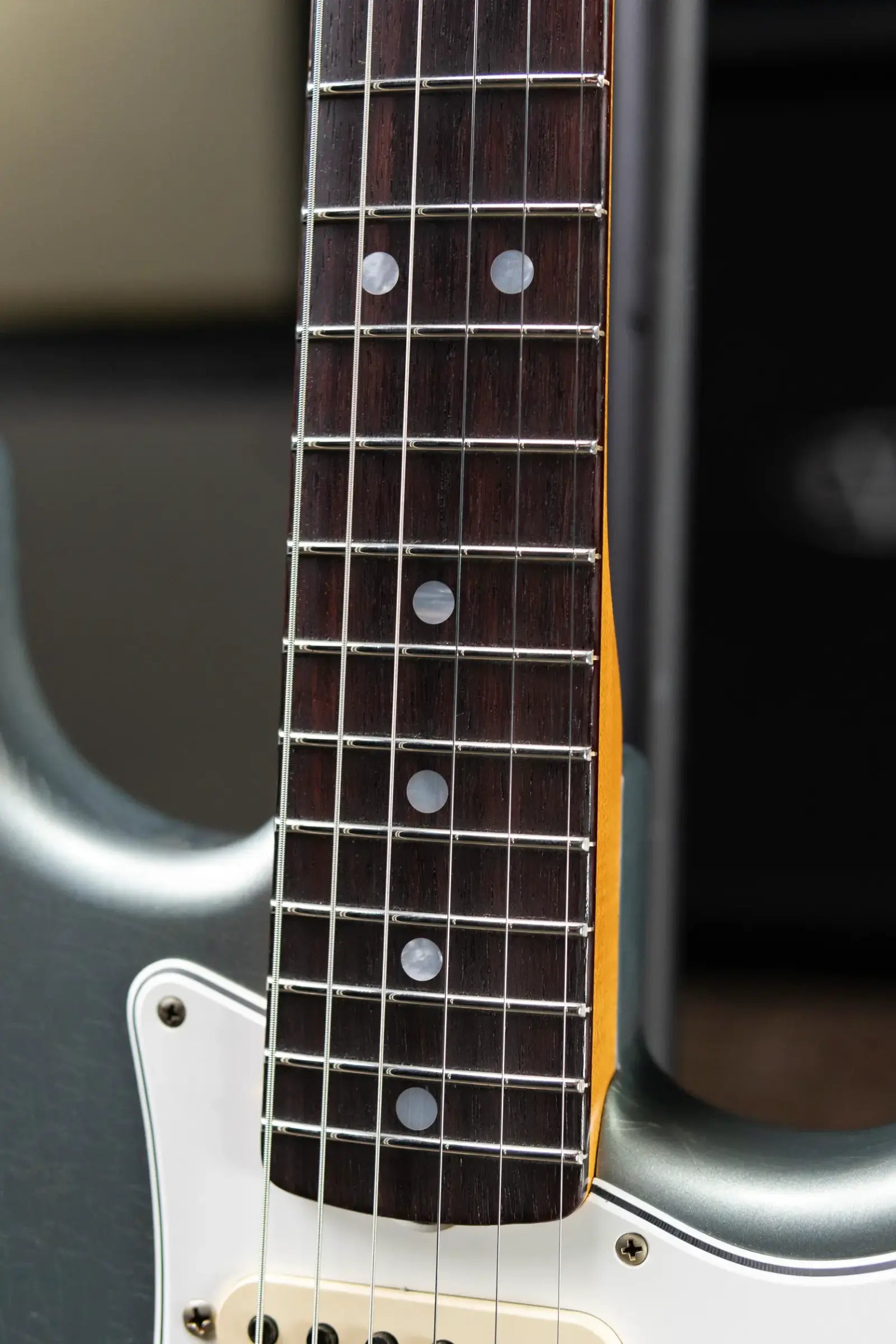 Fender Custom Shop 1966 Stratocaster Journeyman Relic Electric Guitar - Aged Iced Blue Metallic with Hardshell Case