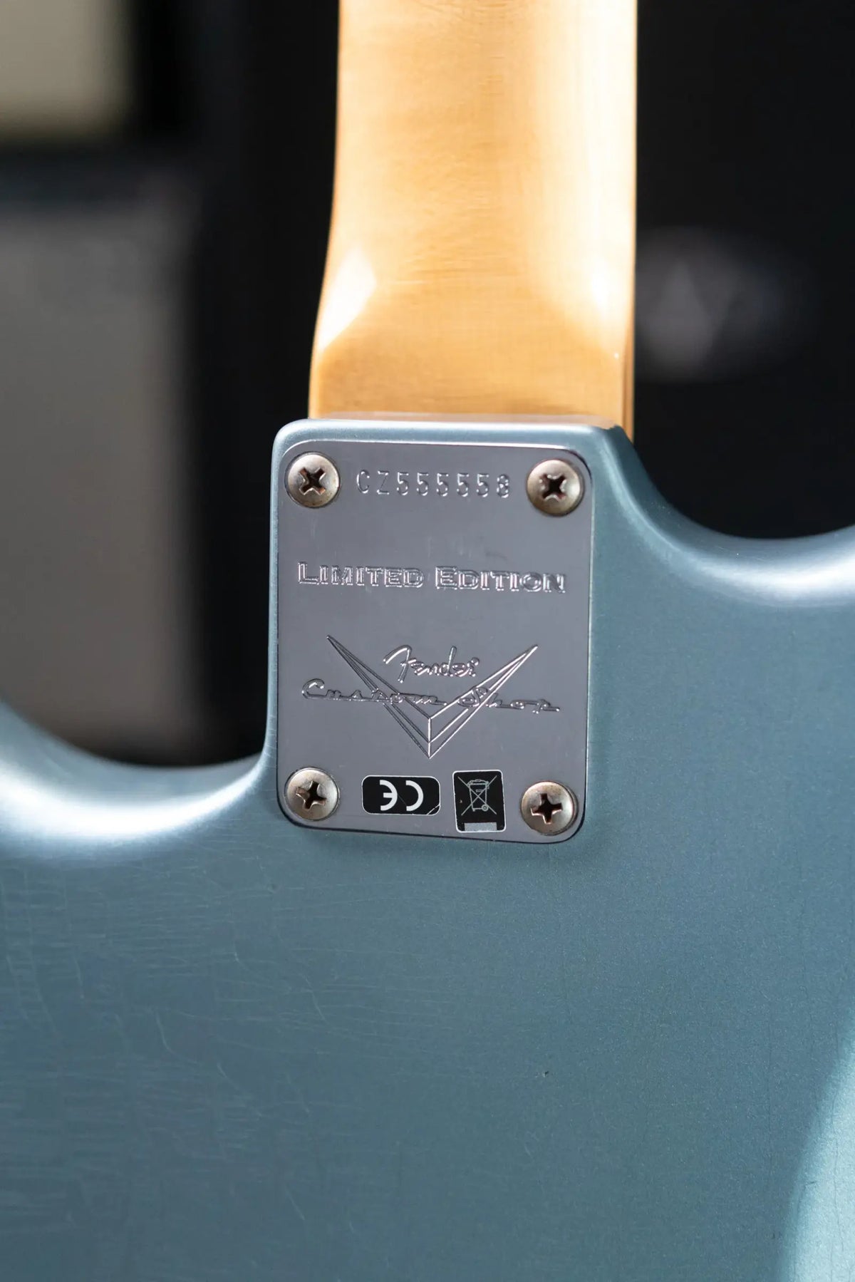 Fender Custom Shop '68 Stratocaster Journeyman Electric Guitar - Ice Blue Metallic with Hardshell Case - Used