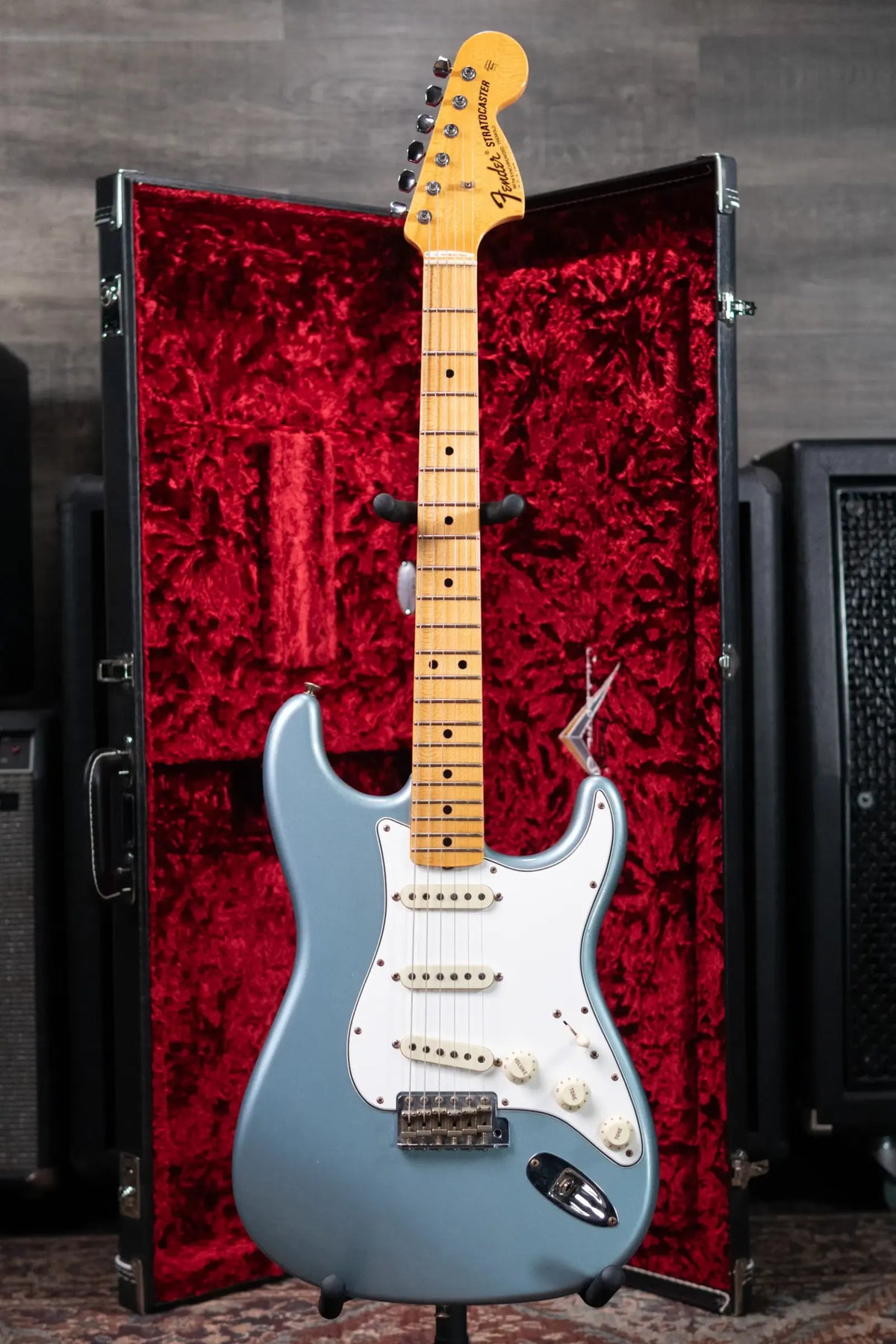 Fender Custom Shop '68 Stratocaster Journeyman Electric Guitar - Ice Blue Metallic with Hardshell Case - Used