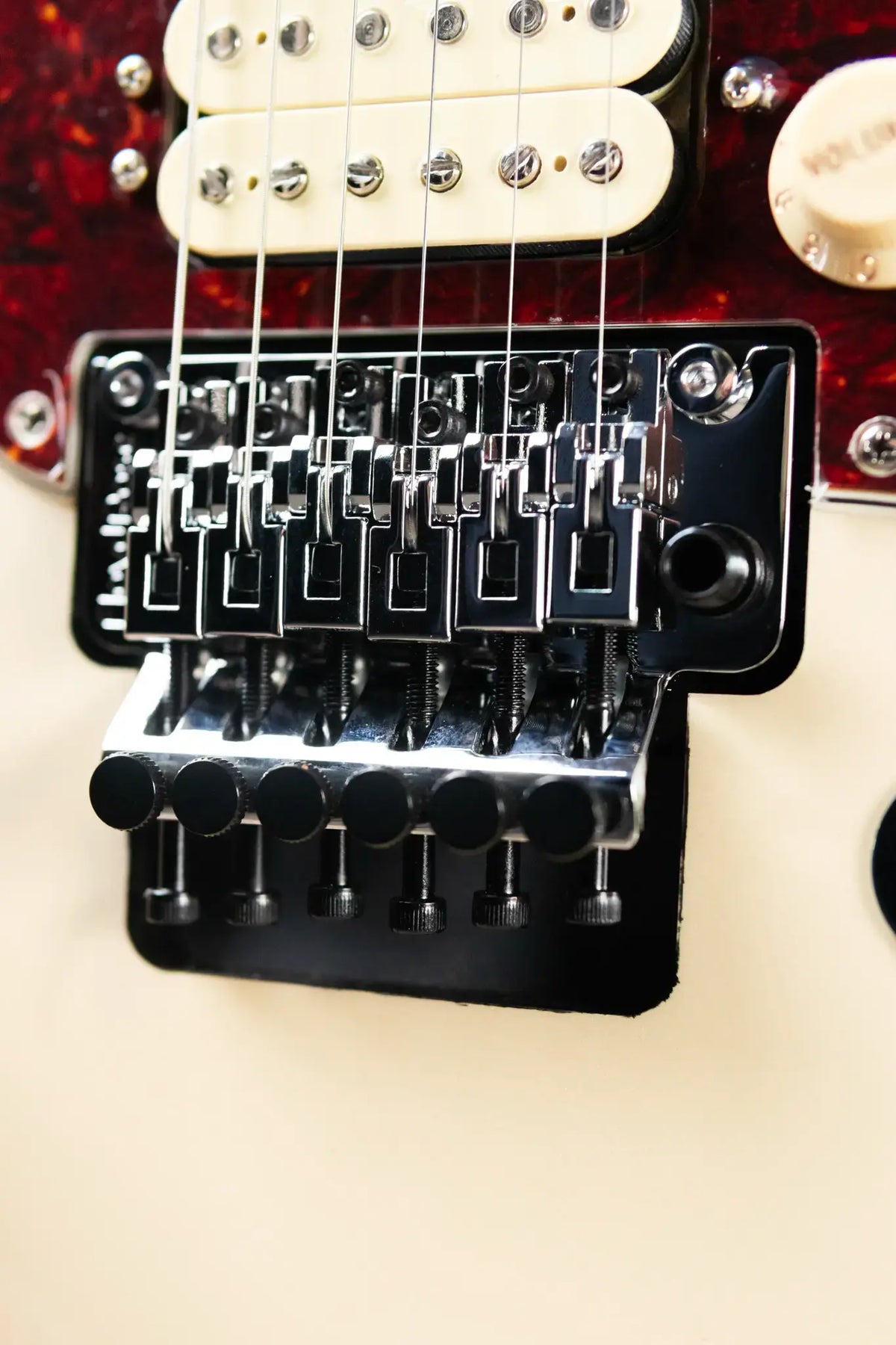 Fender Player II Modified Stratocaster HSS Floyd Rose Electric Guitar - Olympic Pearl with Gig Bag - Demo