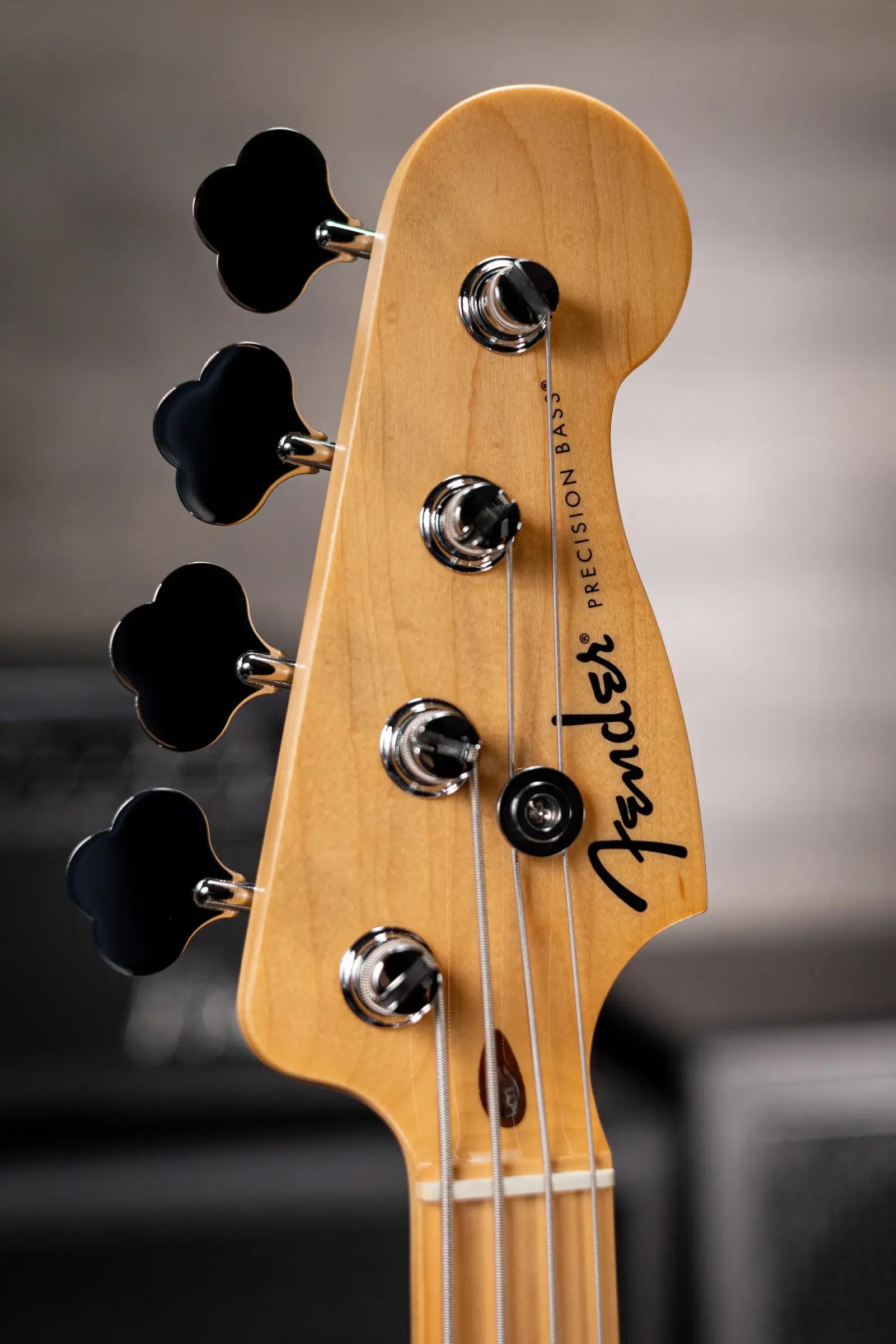Fender Standard Precision Bass - Olympic White