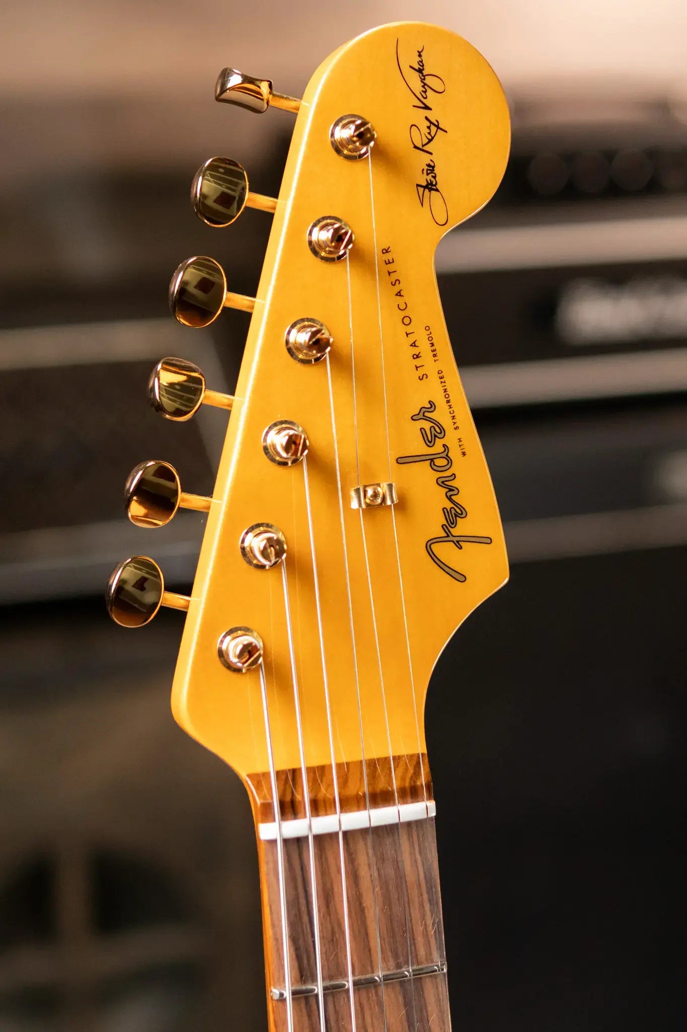 Fender Stevie Ray Vaughan Stratocaster with Hardshell Case - Demo