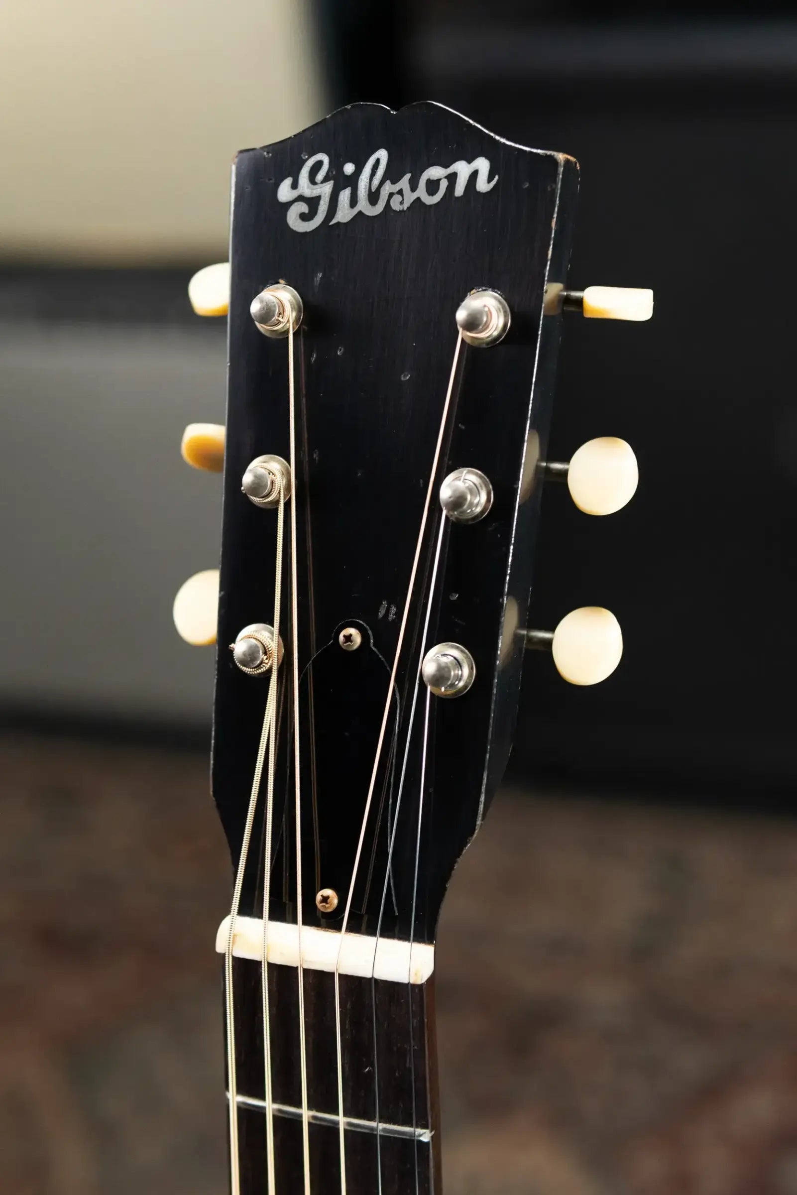 Gibson Custom Shop 1933 L-00 Reissue Murphy Lab Light Aged Acoustic Guitar - Ebony with Hardshell Case