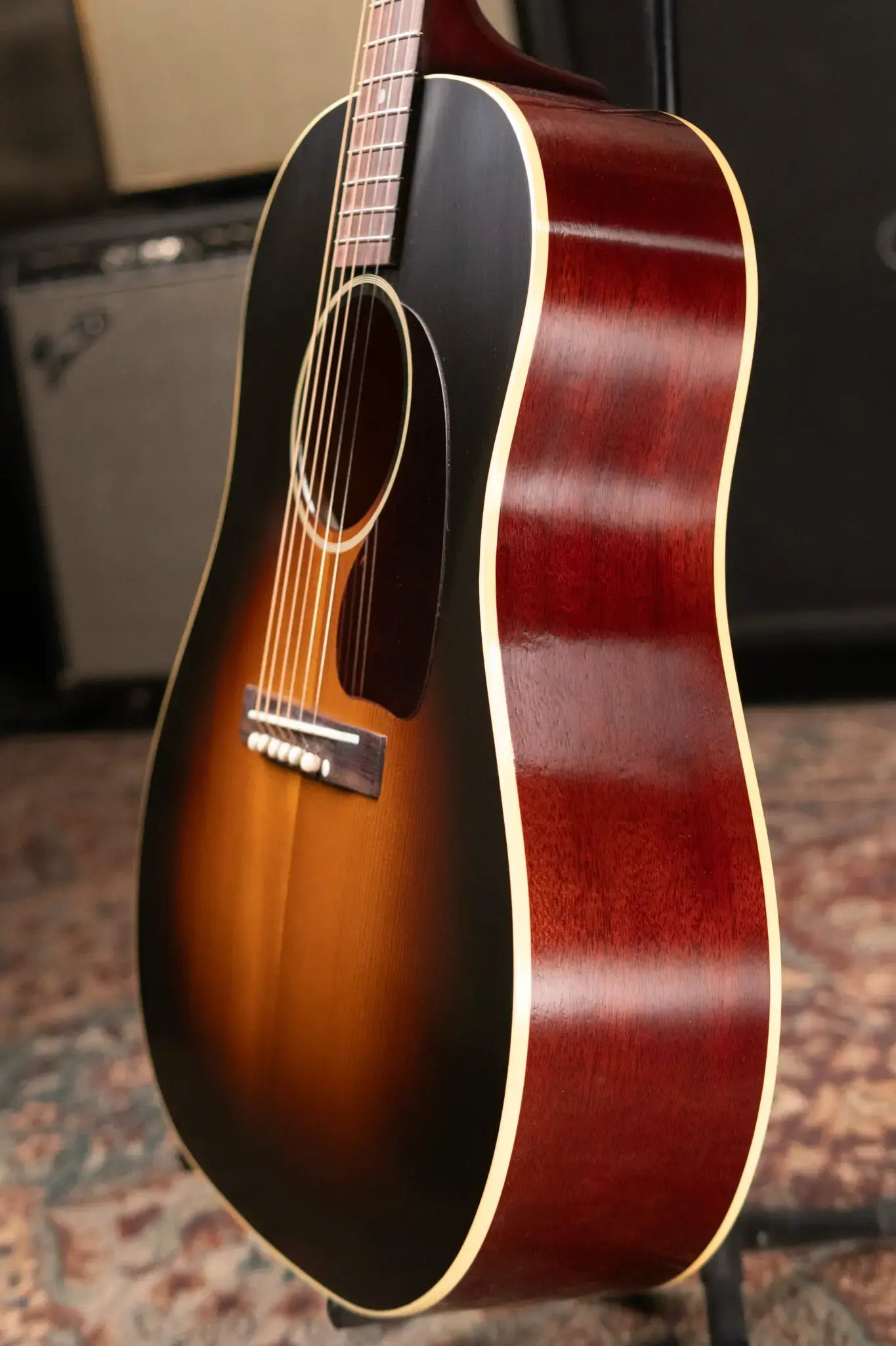 Gibson Custom Shop 1942 Banner J-45 Acoustic Guitar - Vintage Sunburst with Hardshell Case