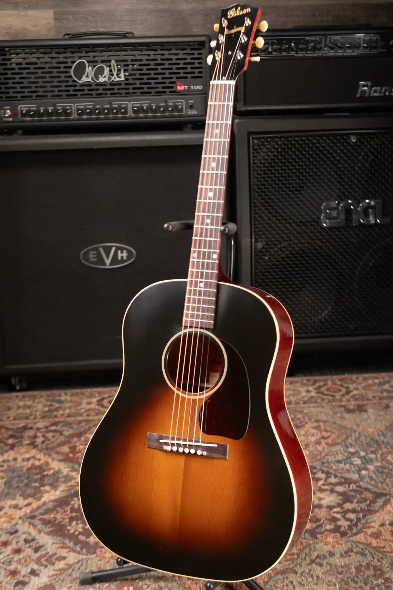 Gibson Custom Shop 1942 Banner J-45 Acoustic Guitar - Vintage Sunburst with Hardshell Case