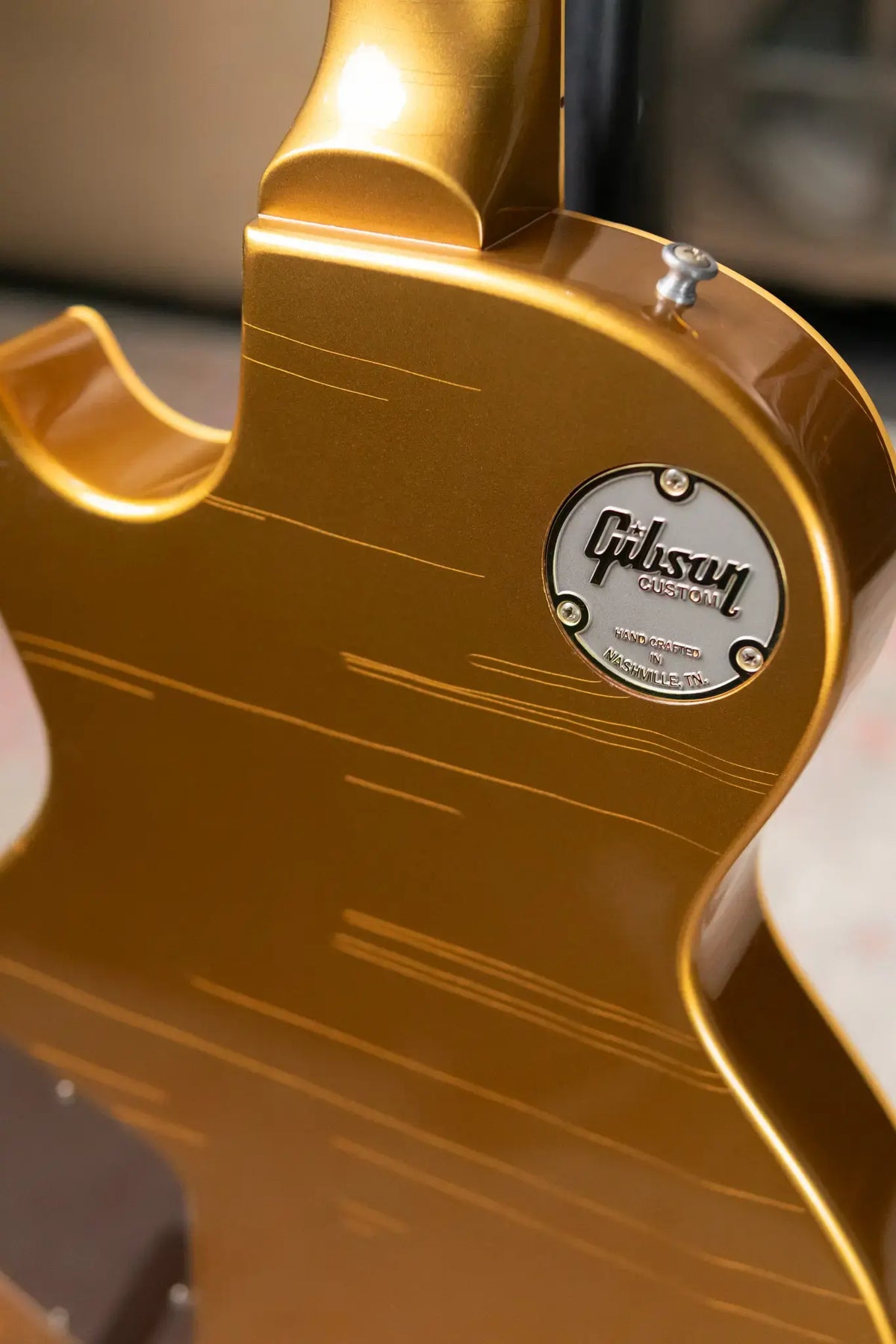 Gibson Custom Shop 1957 Les Paul Standard Murphy Lab Ultra Light Aged Electric Guitar with Bigsby - All Double Gold with Hardshell Case - Demo