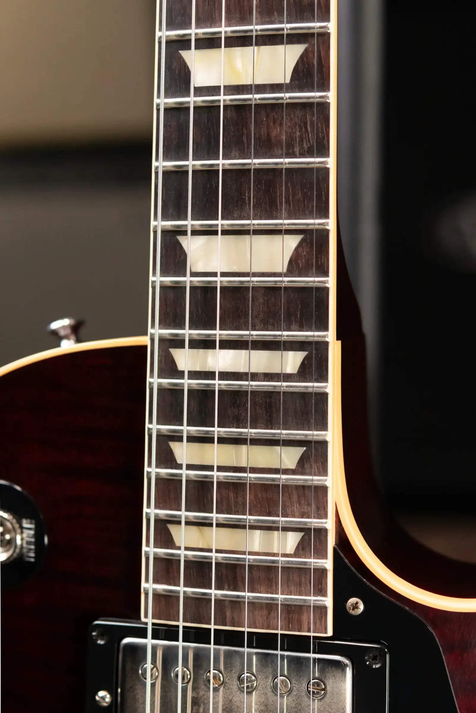 Gibson Custom Shop 1959 Les Paul Standard VOS Electric Guitar - Red Walnut with Hardshell Case