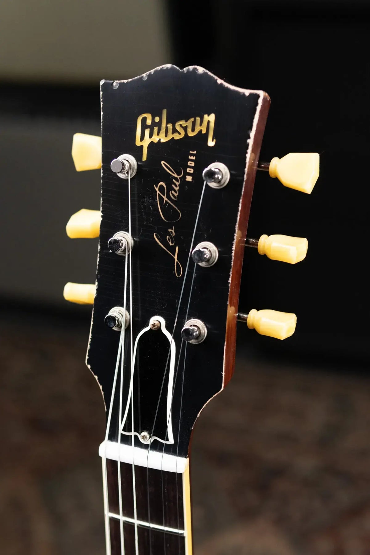 Gibson Custom Shop Limited Edition 1957 Les Paul Reissue Murphy Lab Electric Guitar - Goldtop Dark Back Light Aged with Hardshell Case