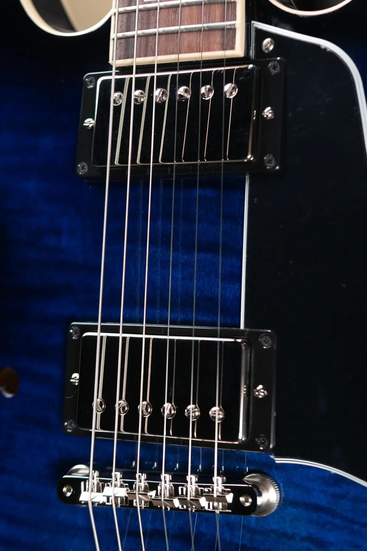 Gibson ES-335 Figured Semi-Hollow Electric Guitar - Deep Ocean Burst with Hardshell Case - Demo