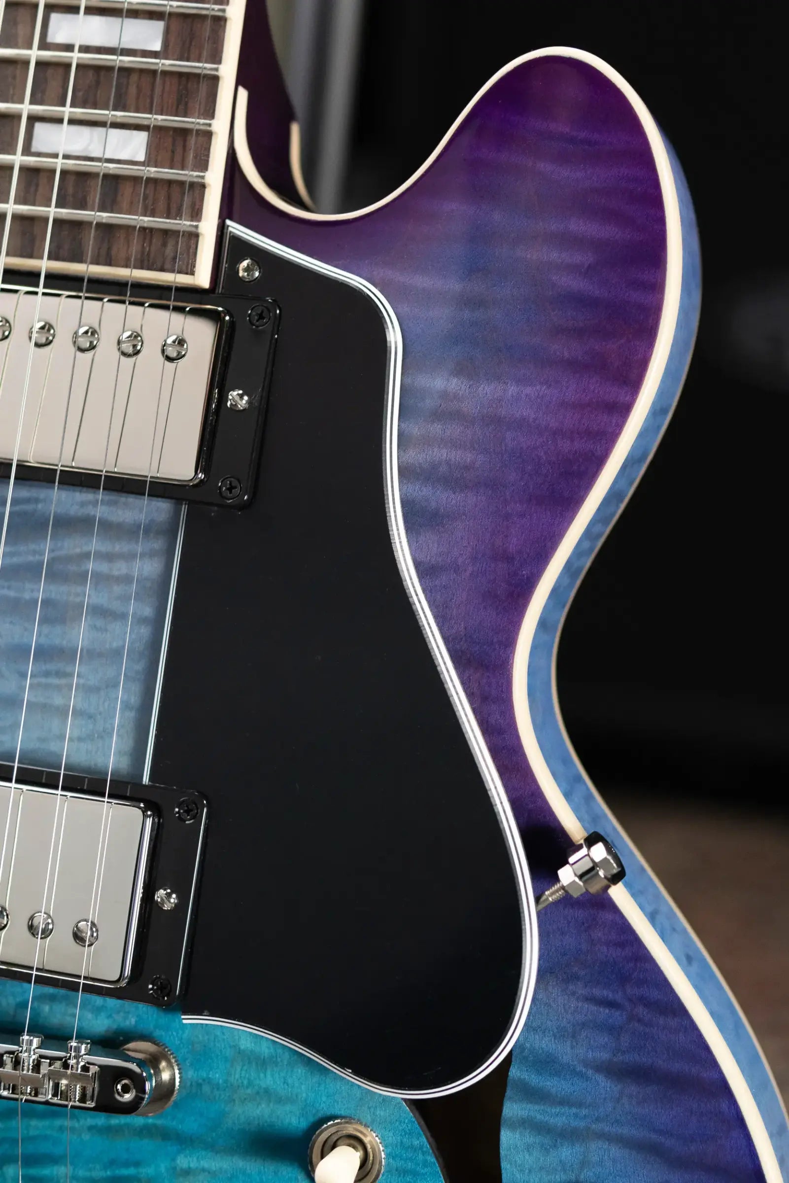 Gibson ES-339 Figured Semi-Hollow Electric Guitar - Blueberry Burst with Hardshell Case