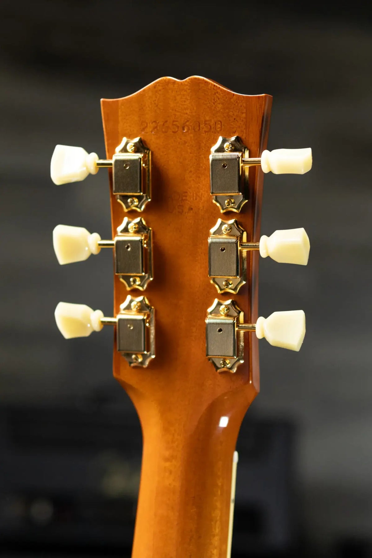 Gibson Hummingbird Original HiFi DNA Acoustic/Electric Guitar - Heritage Cherry Sunburst with Hardshell Case