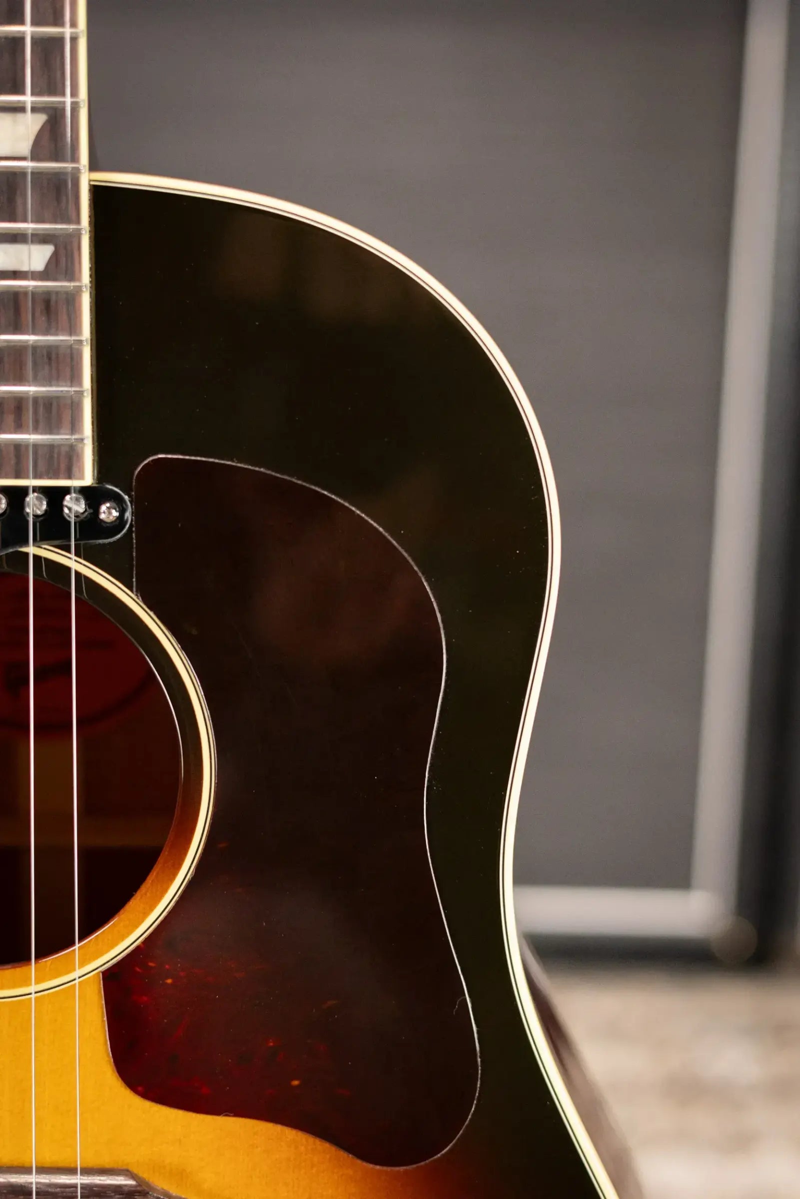 Gibson J-160E Original Acoustic/Electric Guitar - Vintage Sunburst with Hardshell Case