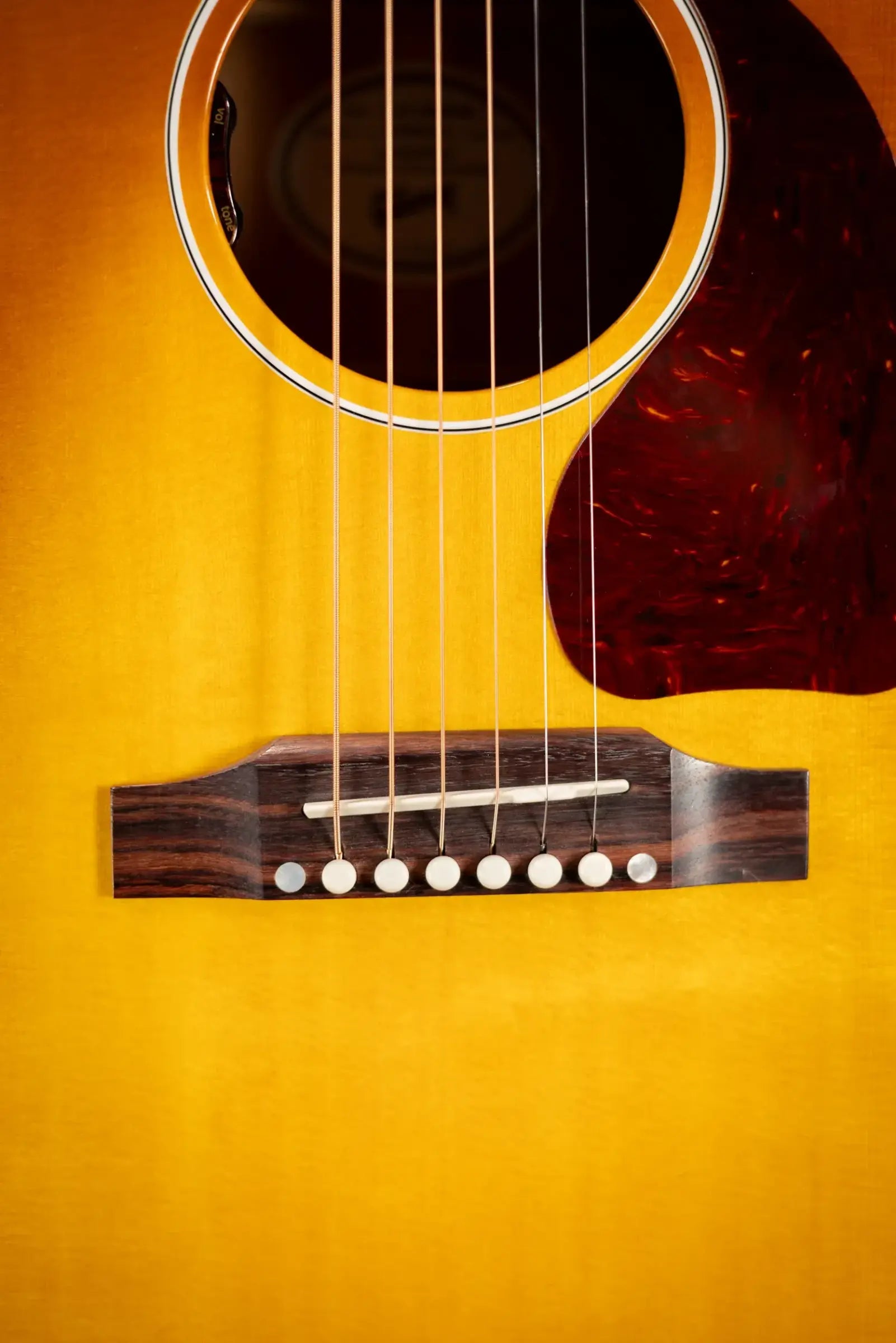 Gibson J-45 Standard Acoustic/Electric Guitar - Heritage Cherry Sunburst with Hardshell Case