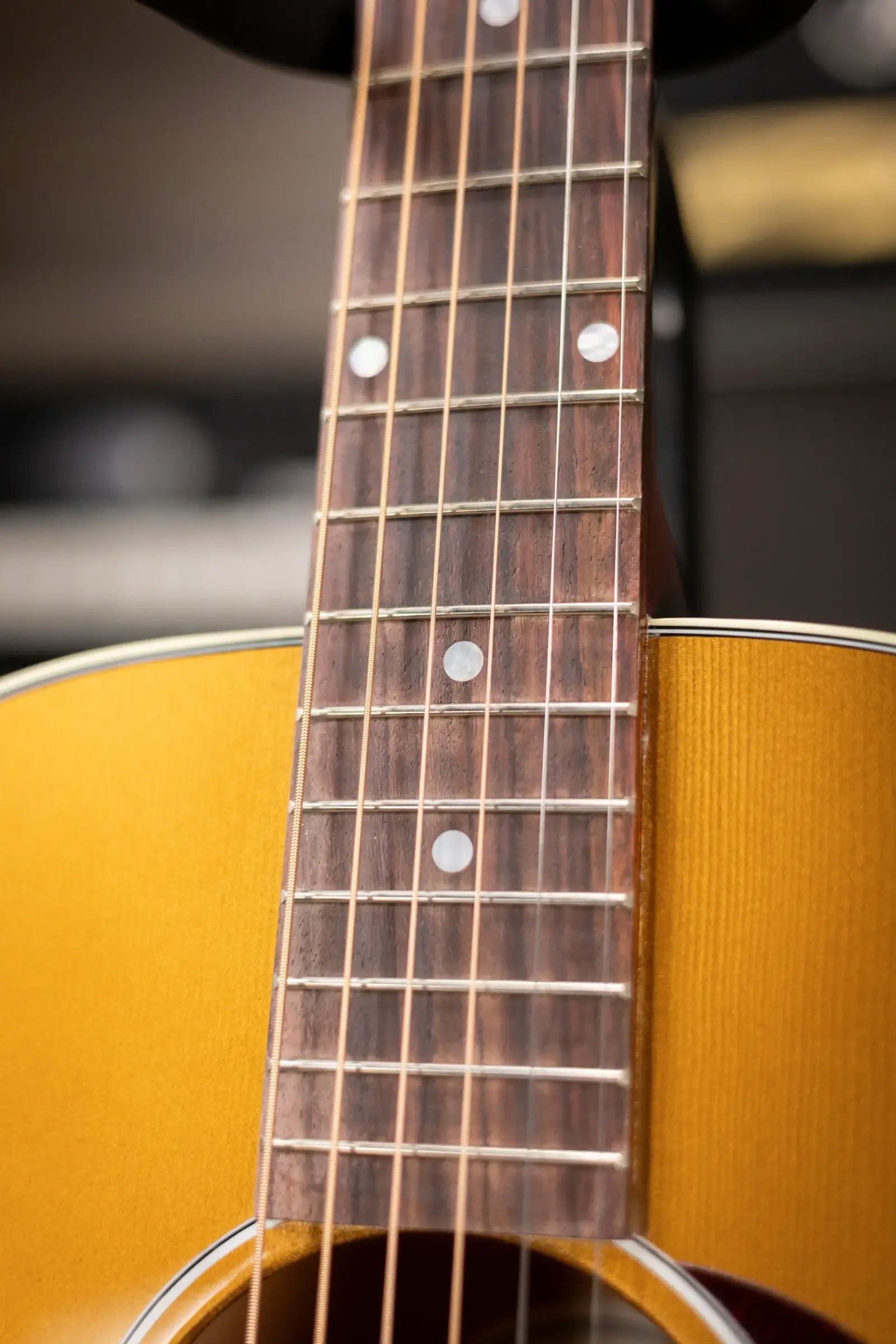 Gibson J-45 Standard Goldtop Acoustic/Electric Guitar - Goldtop Gloss with Hardshell Case