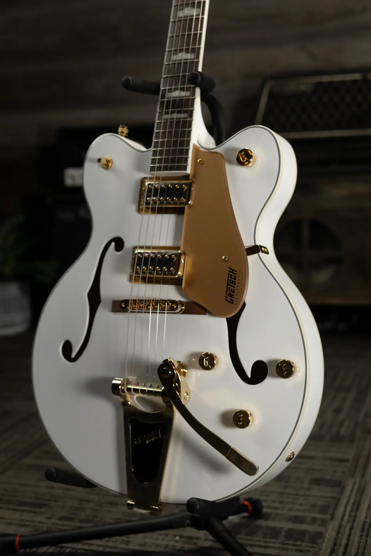 Gretsch G5422TG Electromatic Classic Hollow Body with Bigsby Electric Guitar - Snowcrest White - Demo