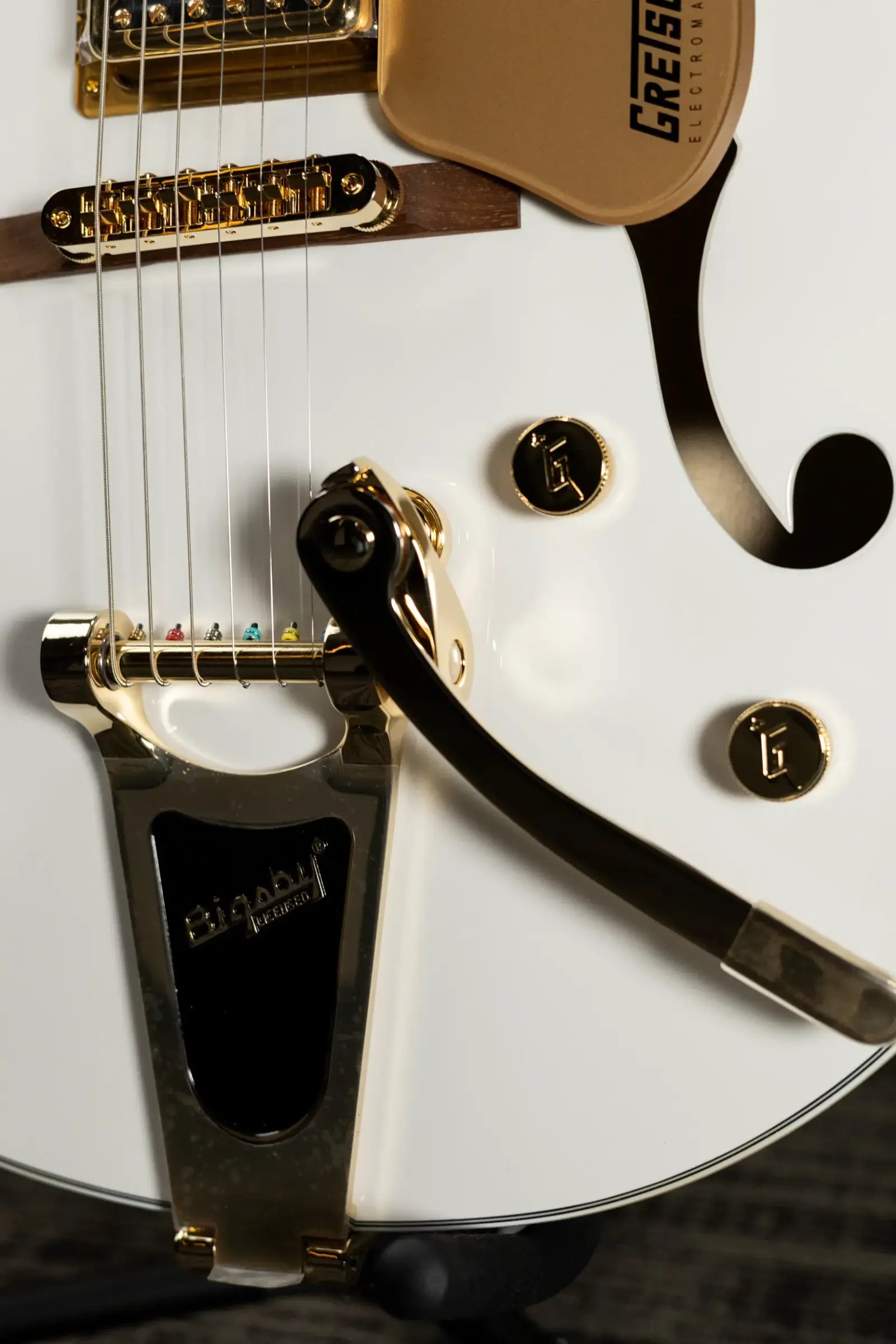 Gretsch G5422TG Electromatic Classic Hollow Body with Bigsby Electric Guitar - Snowcrest White