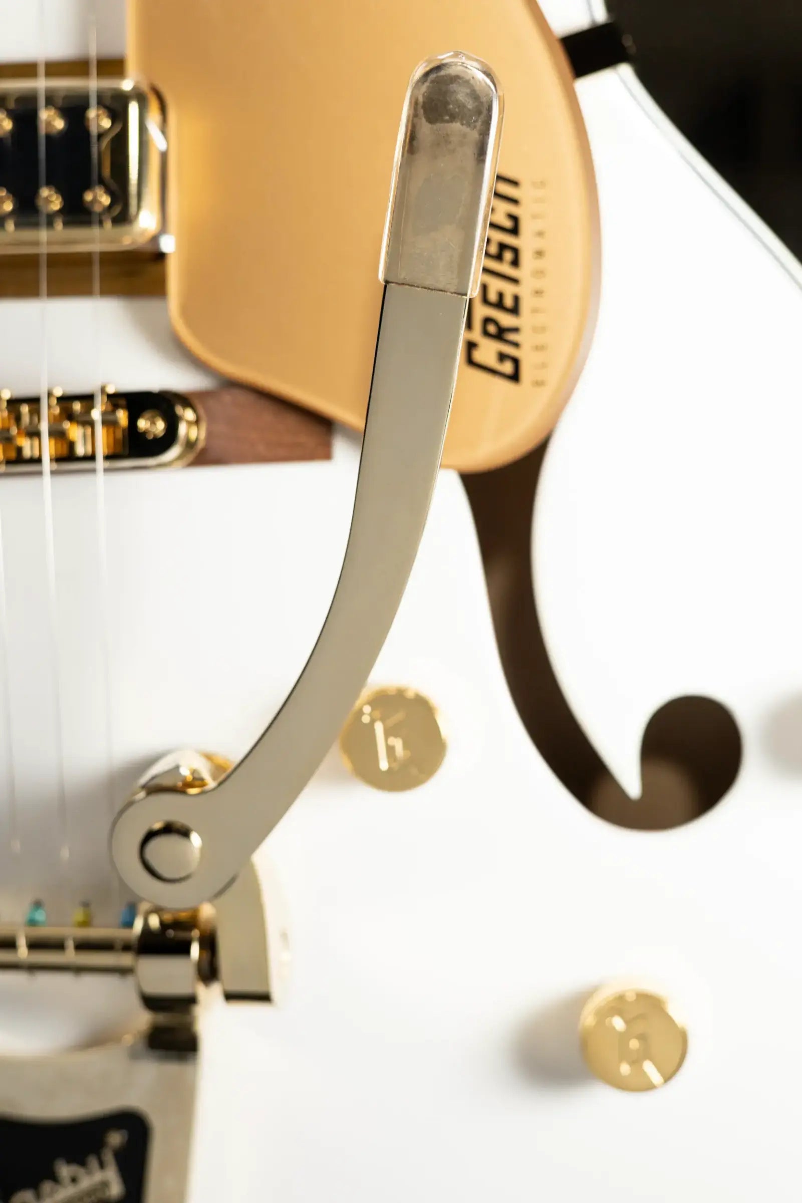 Gretsch G5422TG Electromatic Classic Hollow Body with Bigsby Electric Guitar - Snowcrest White